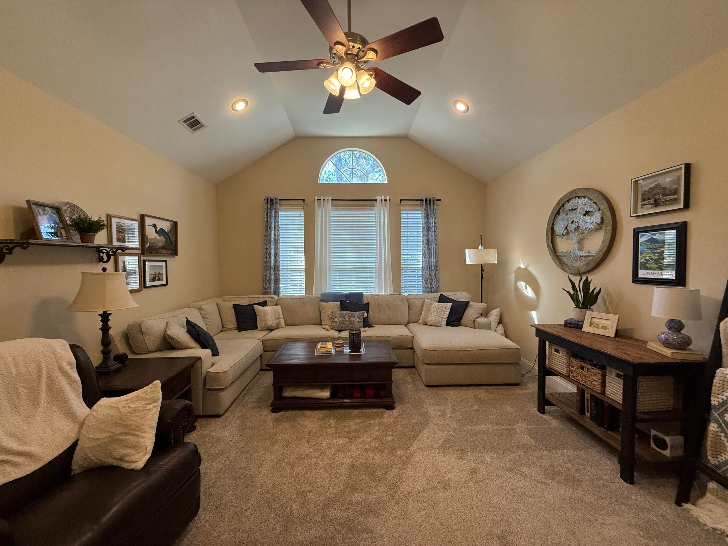 SOUTHWIND PH VI UNIT 29 - Residential Lease