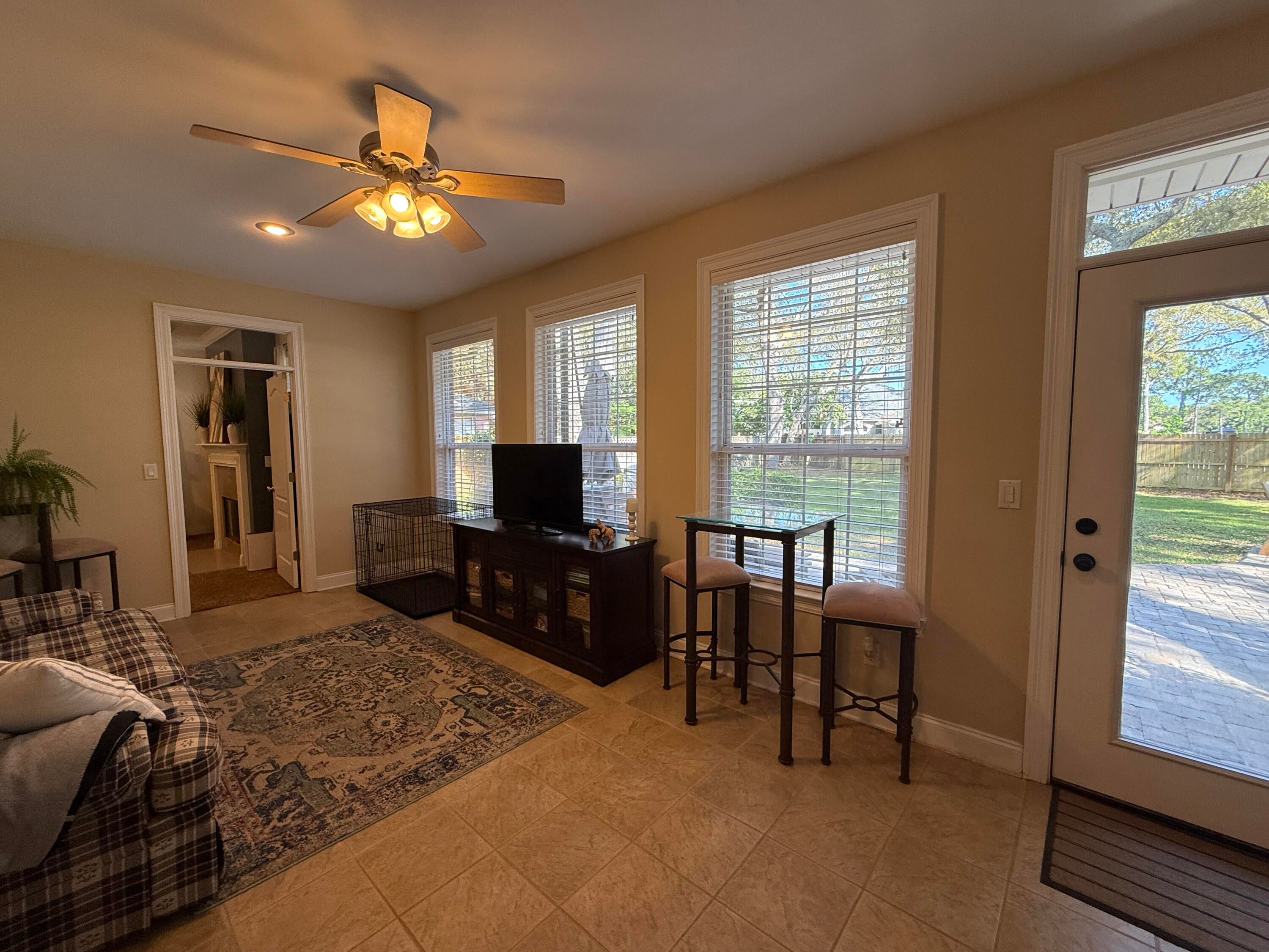 SOUTHWIND PH VI UNIT 29 - Residential Lease