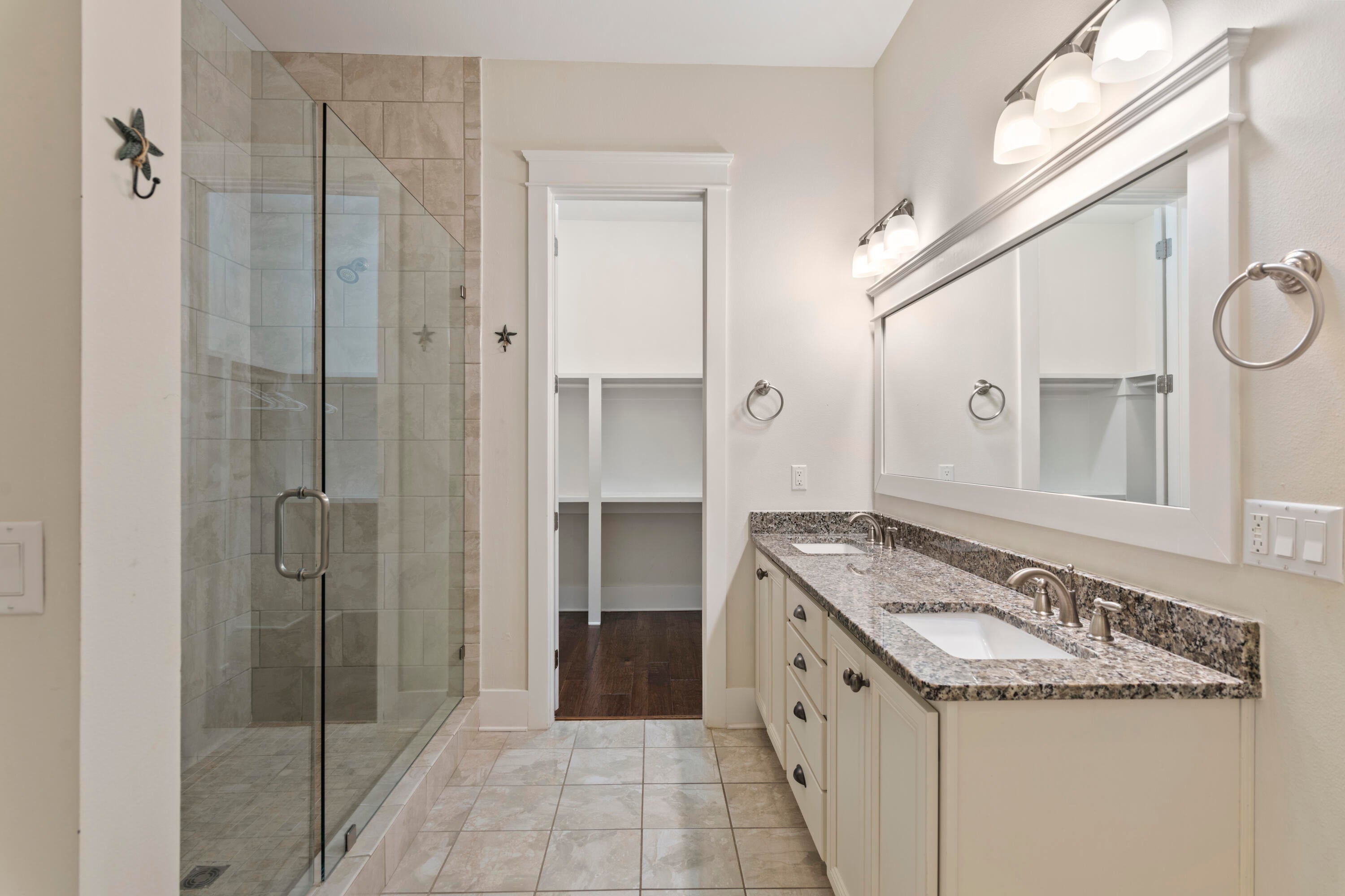 HIGHLAND PARKS - Residential Lease