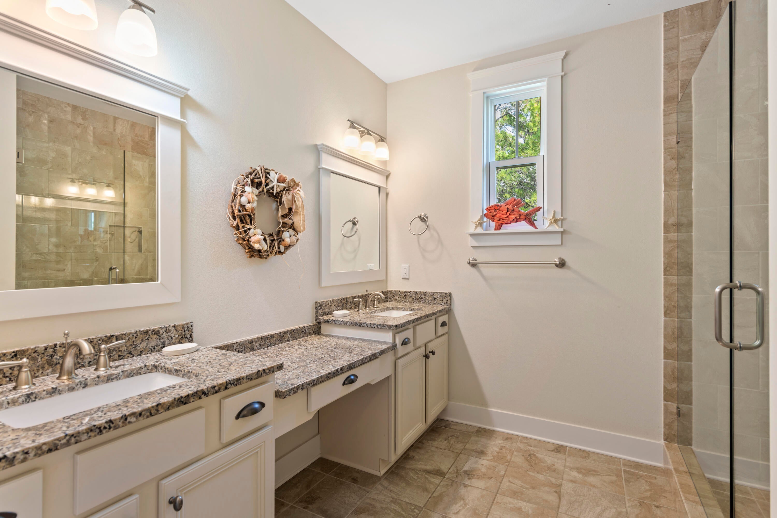 HIGHLAND PARKS - Residential Lease