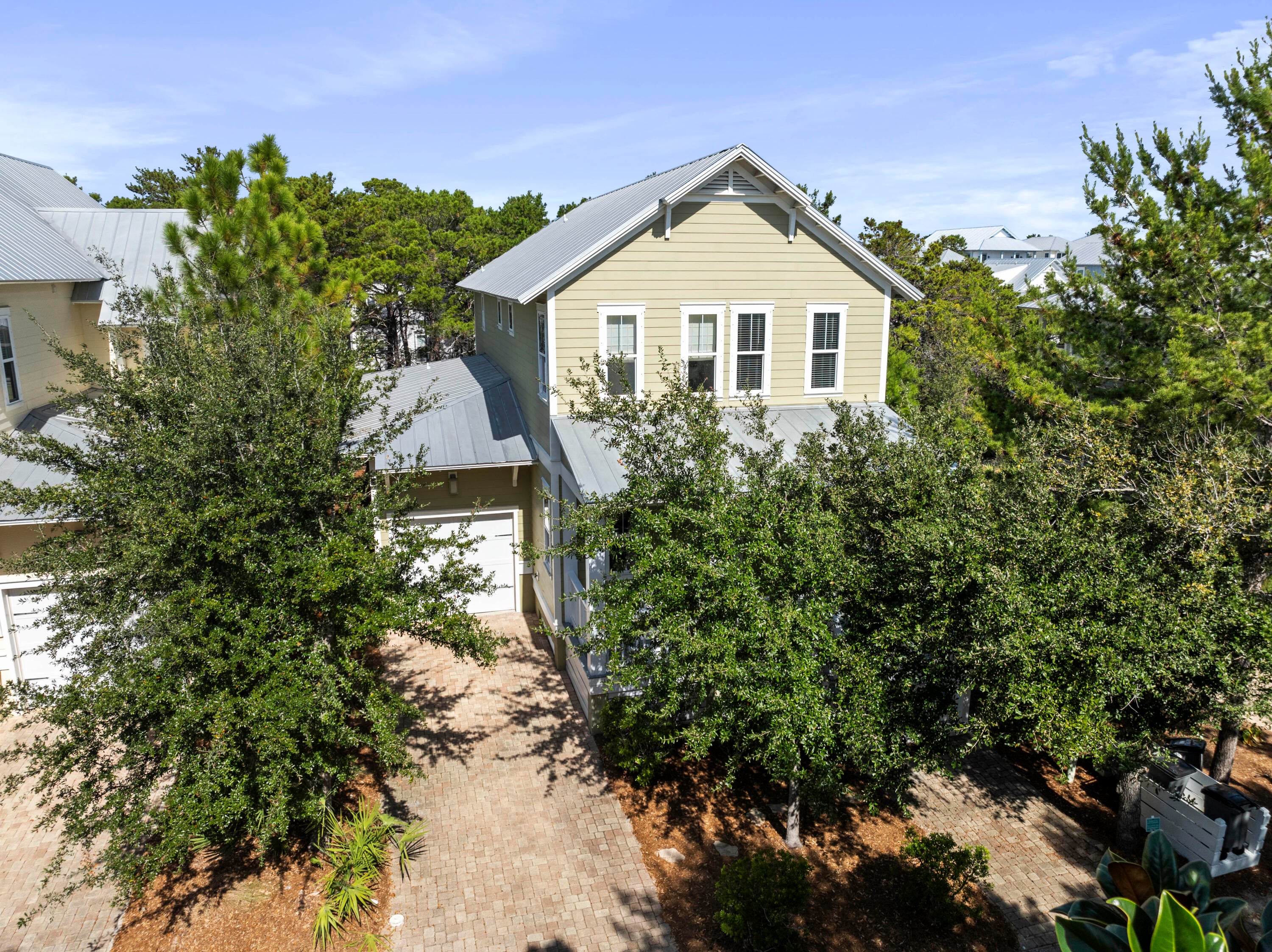 HIGHLAND PARKS - Residential Lease