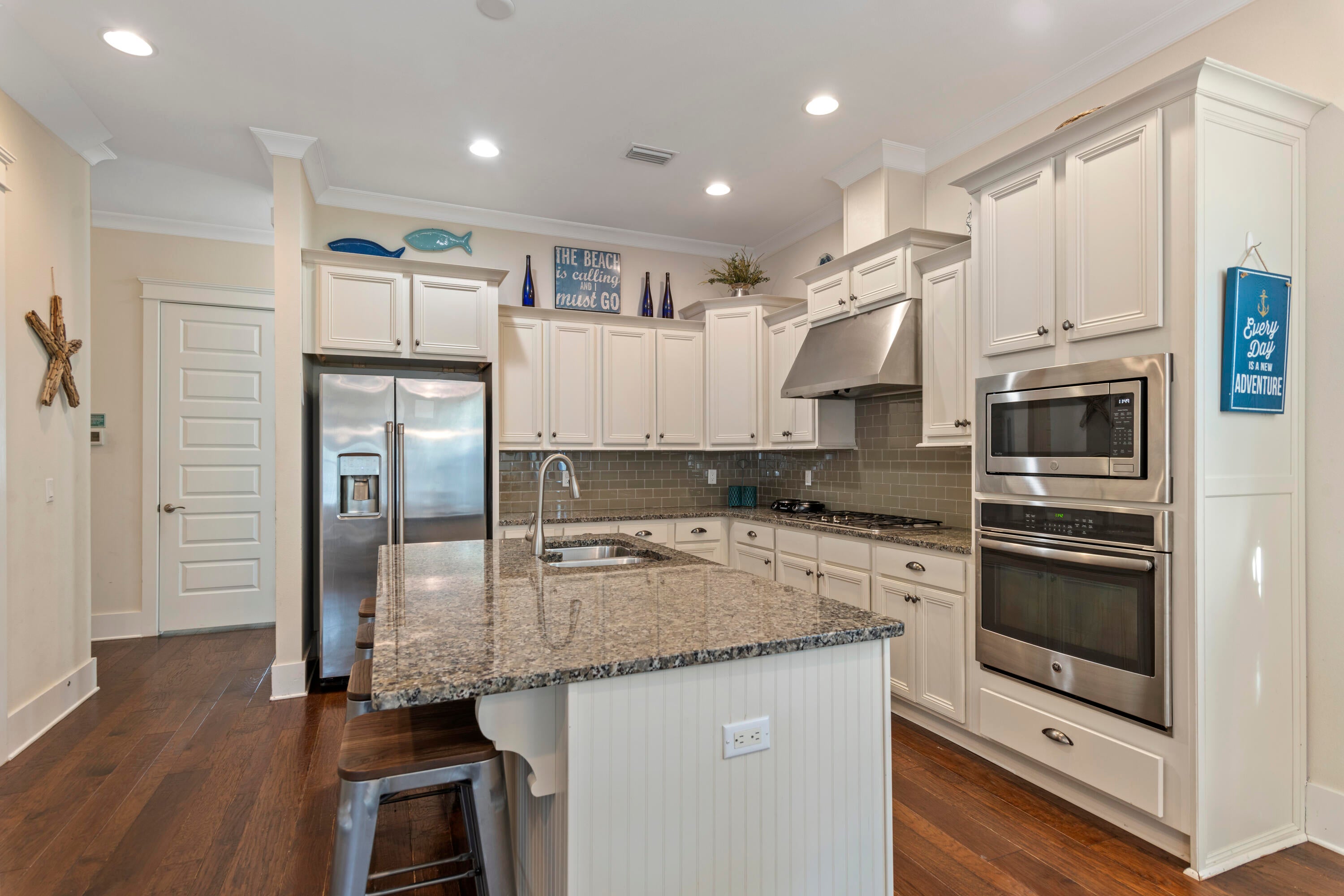 HIGHLAND PARKS - Residential Lease