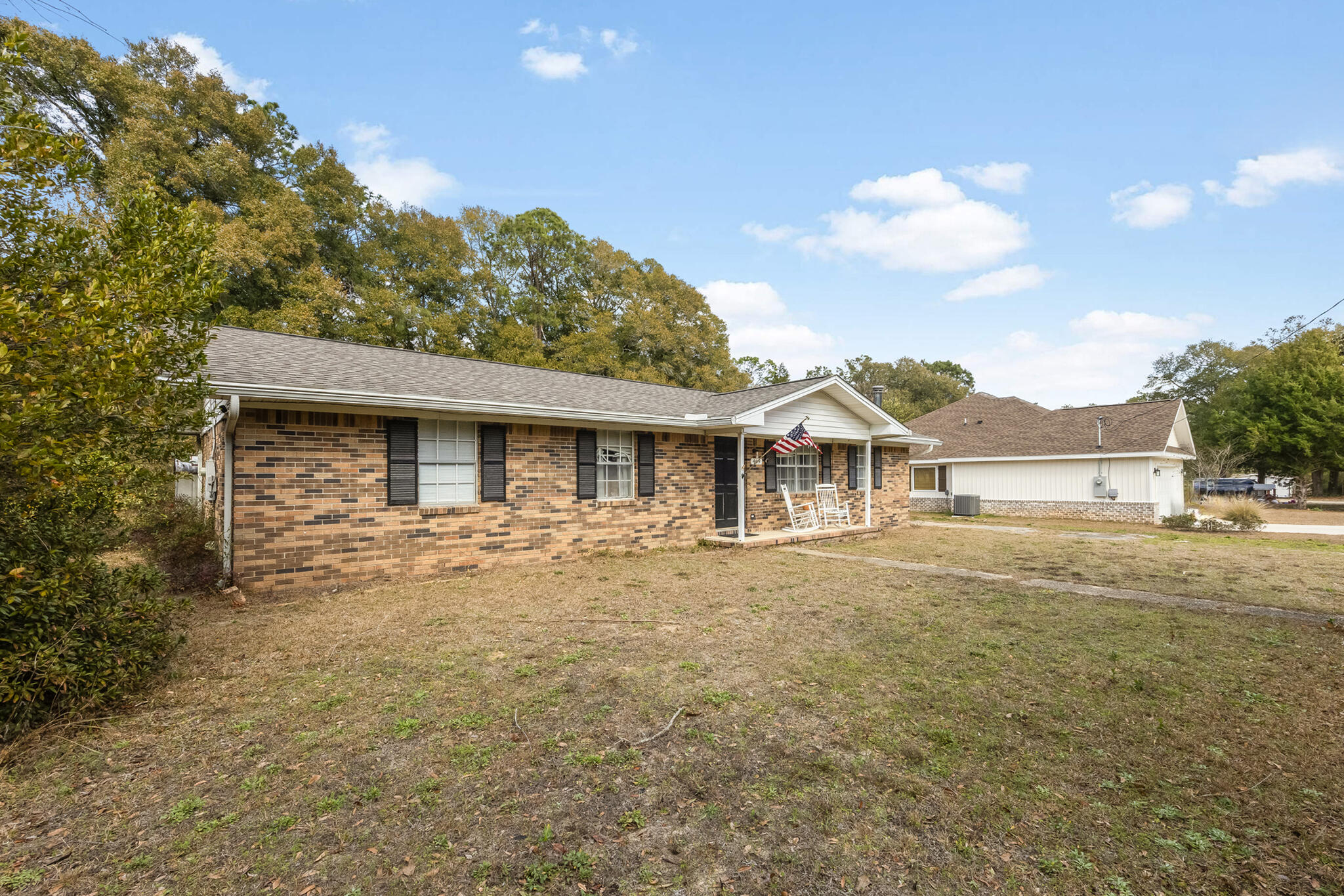 CRESTVIEW - Residential