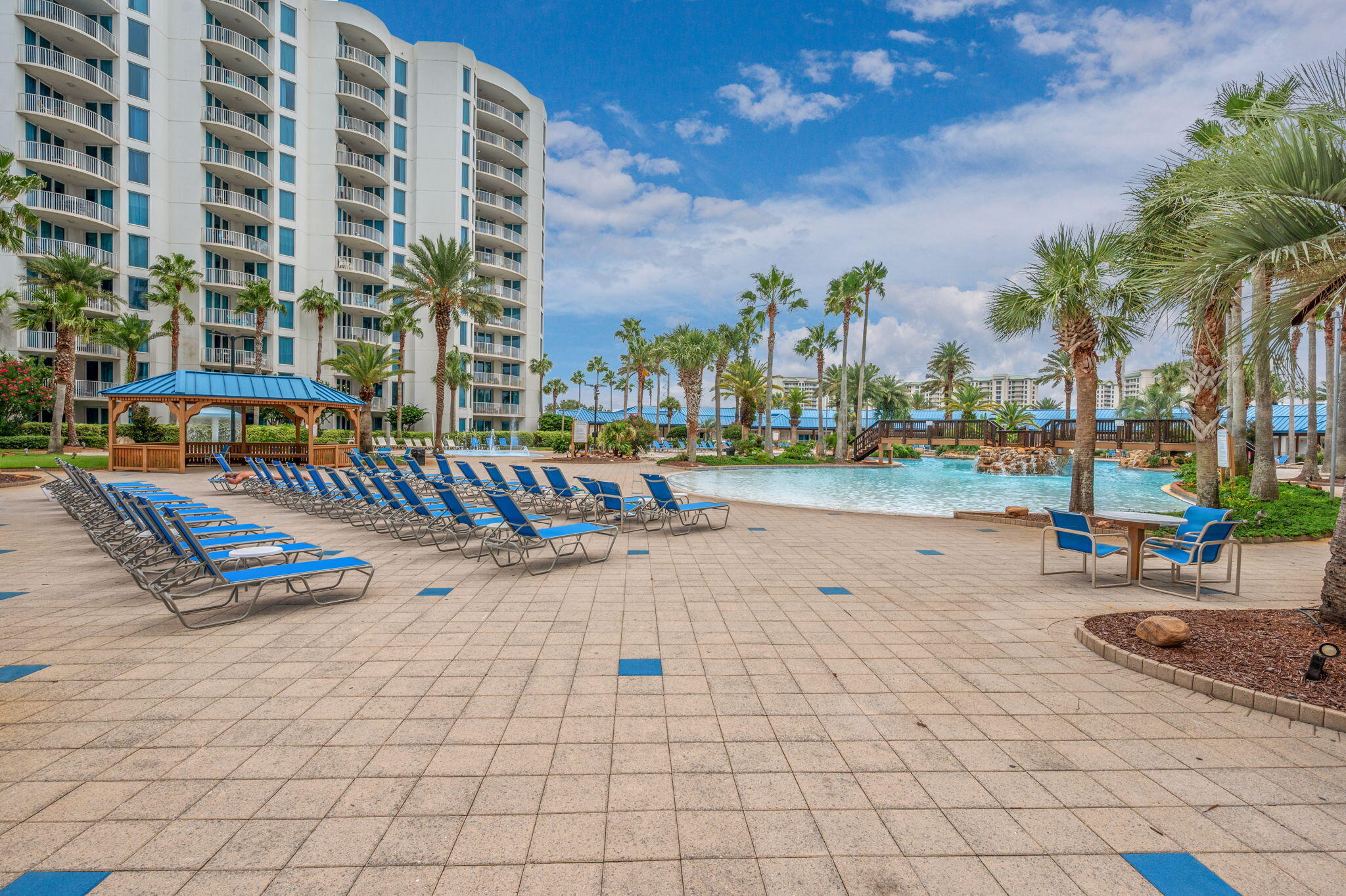 THE PALMS OF DESTIN - Residential
