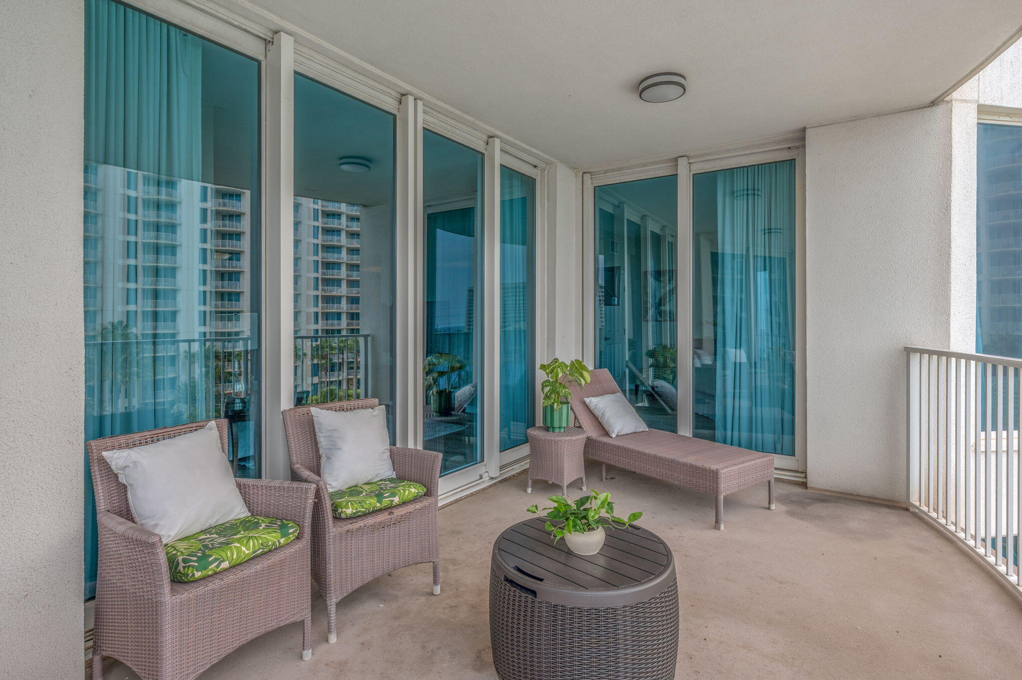 THE PALMS OF DESTIN - Residential
