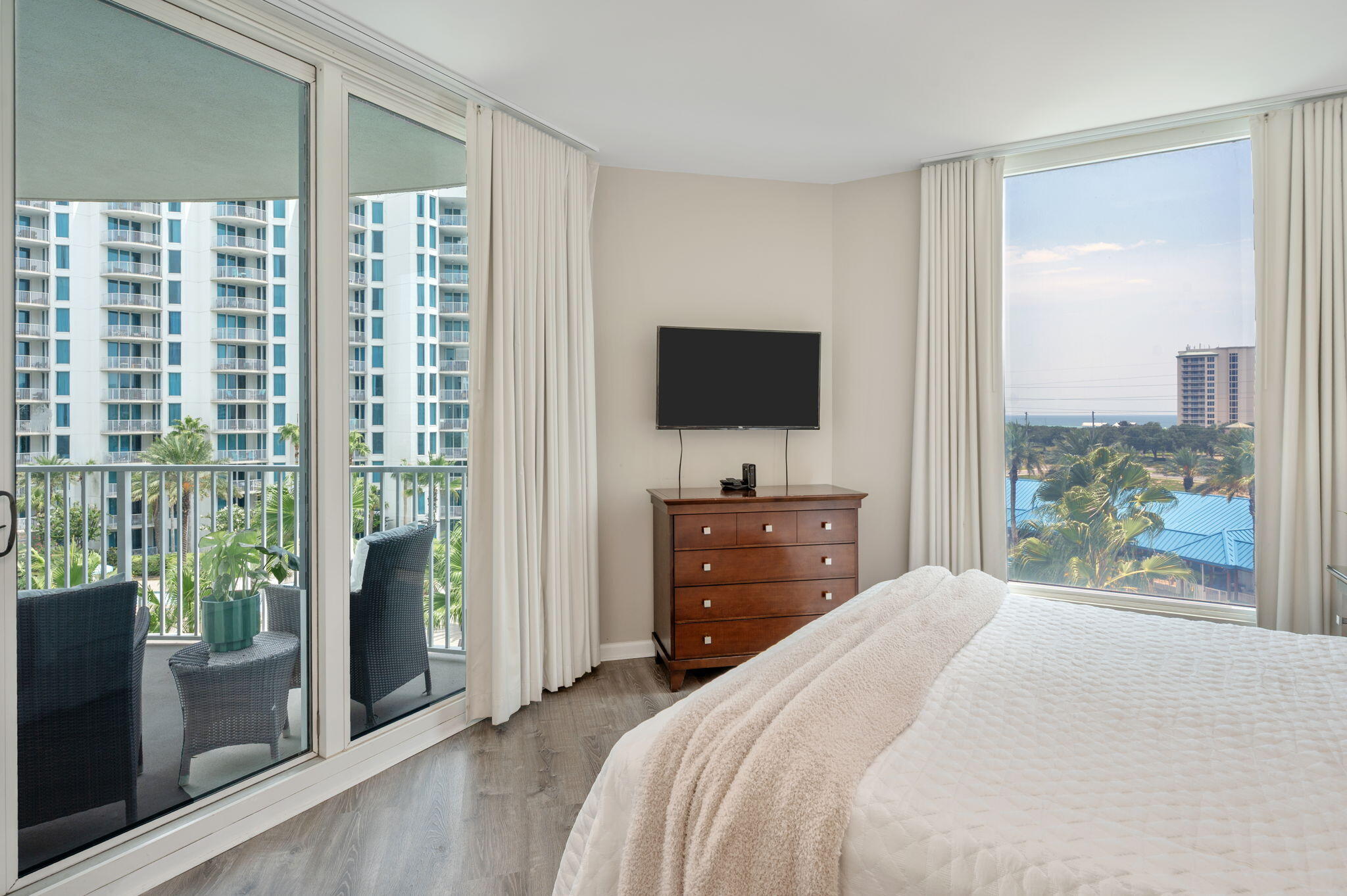 THE PALMS OF DESTIN - Residential