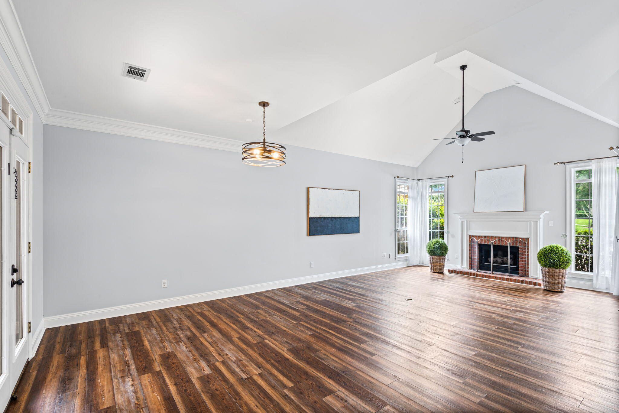 TURNBERRY PLACE - Residential