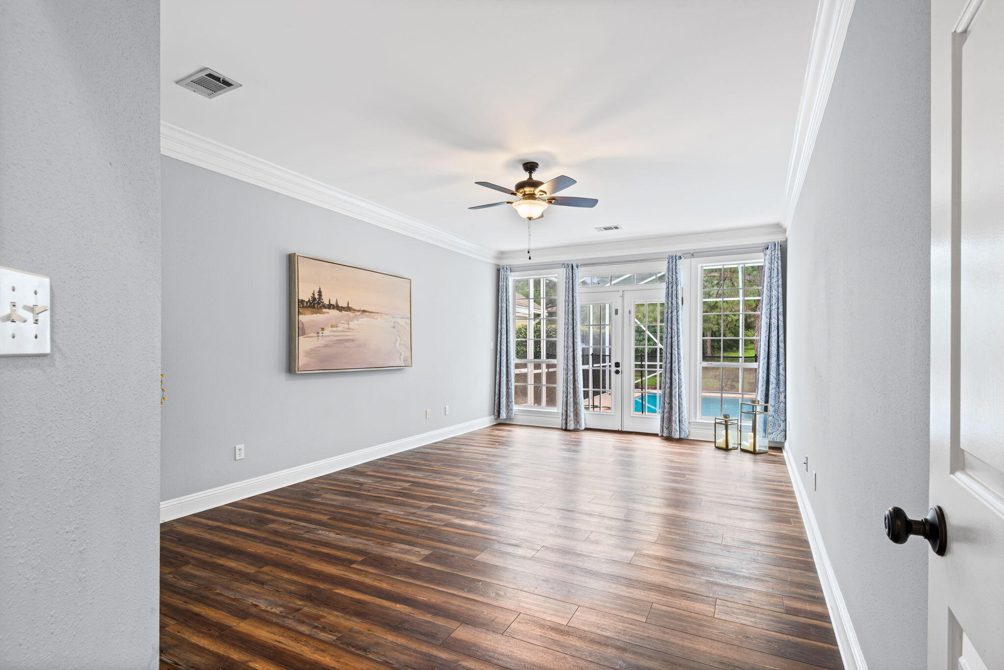 TURNBERRY PLACE - Residential