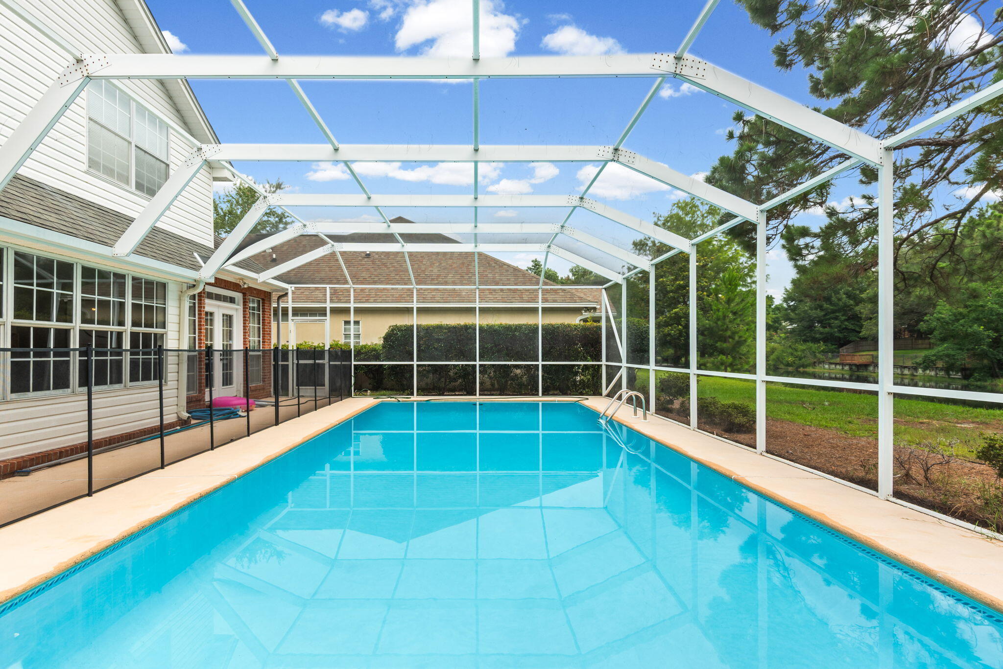 TURNBERRY PLACE - Residential