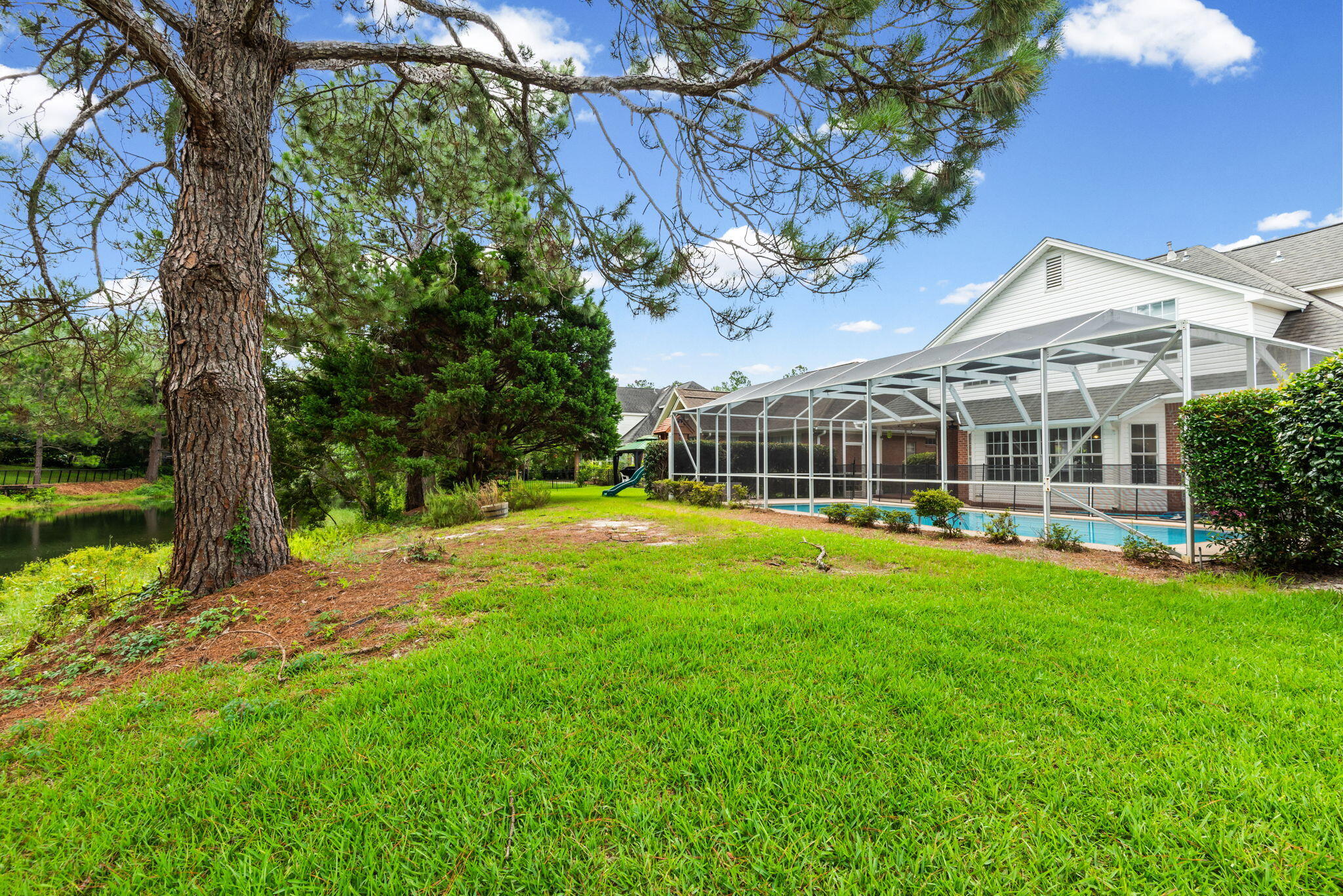 TURNBERRY PLACE - Residential