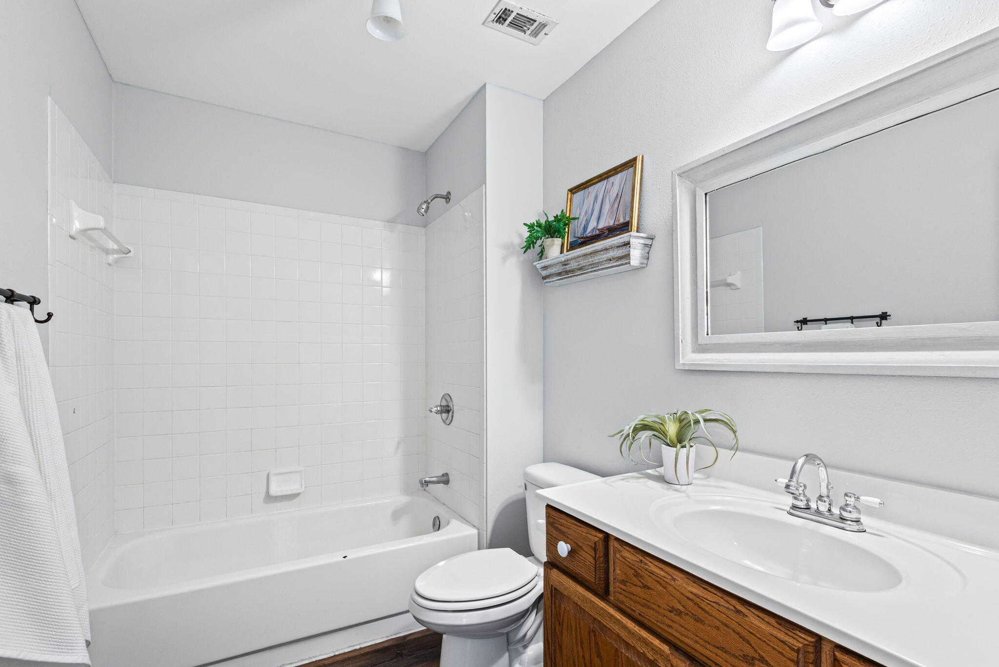 TURNBERRY PLACE - Residential