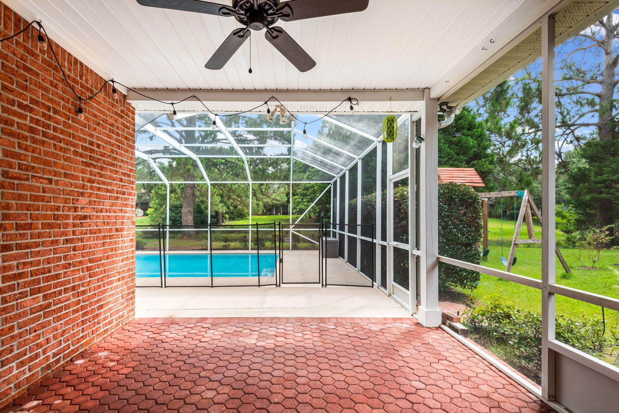 TURNBERRY PLACE - Residential