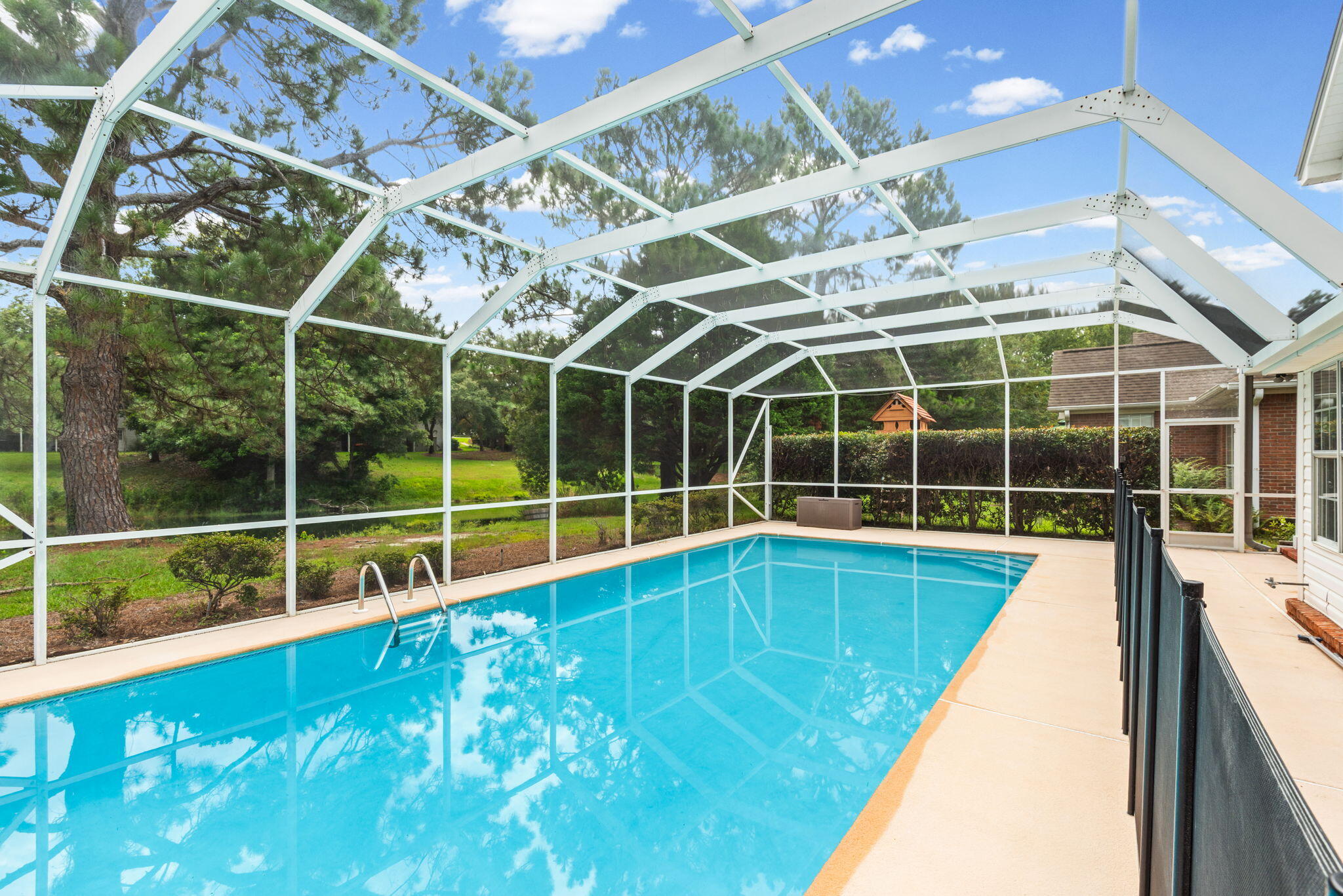 TURNBERRY PLACE - Residential