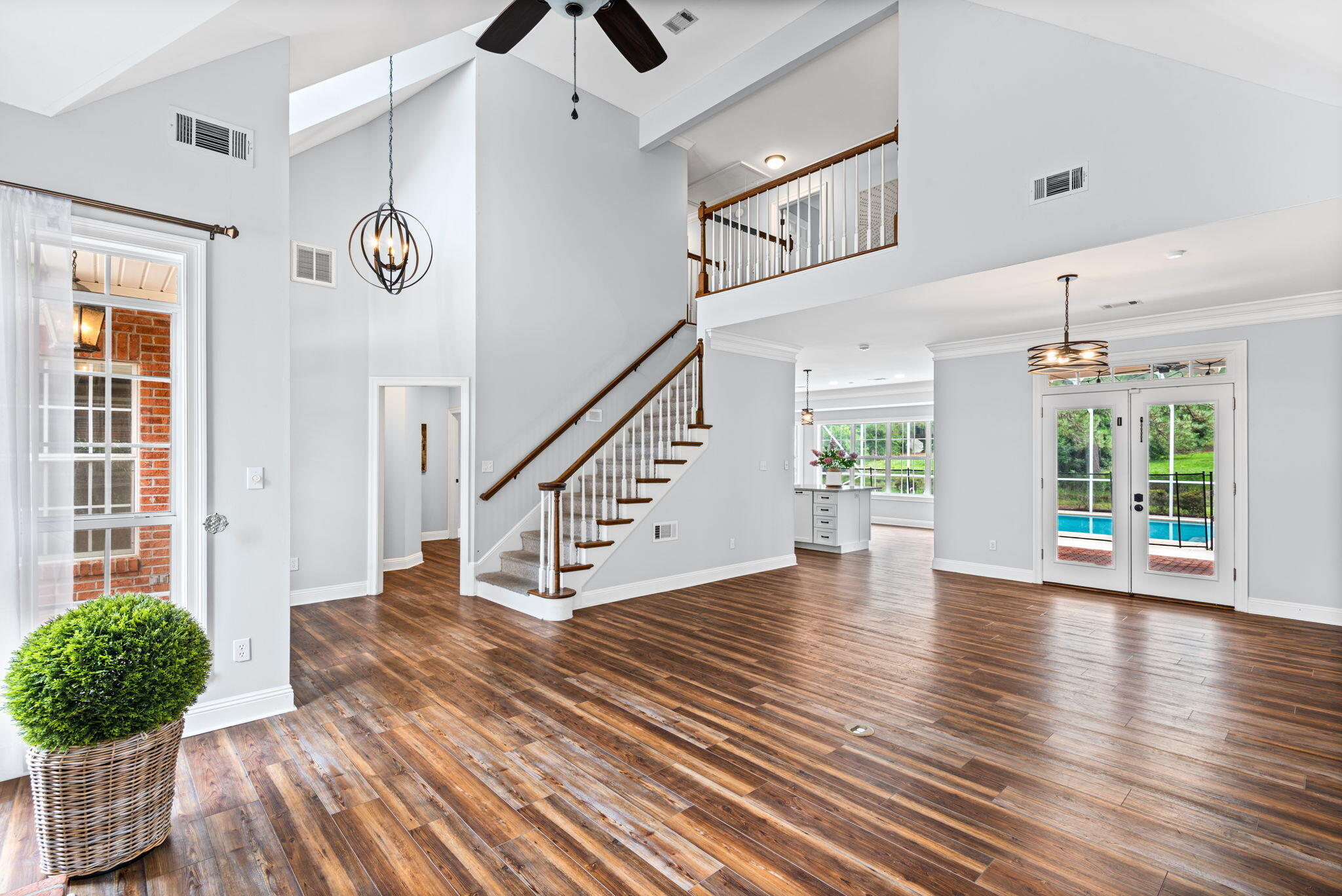 TURNBERRY PLACE - Residential