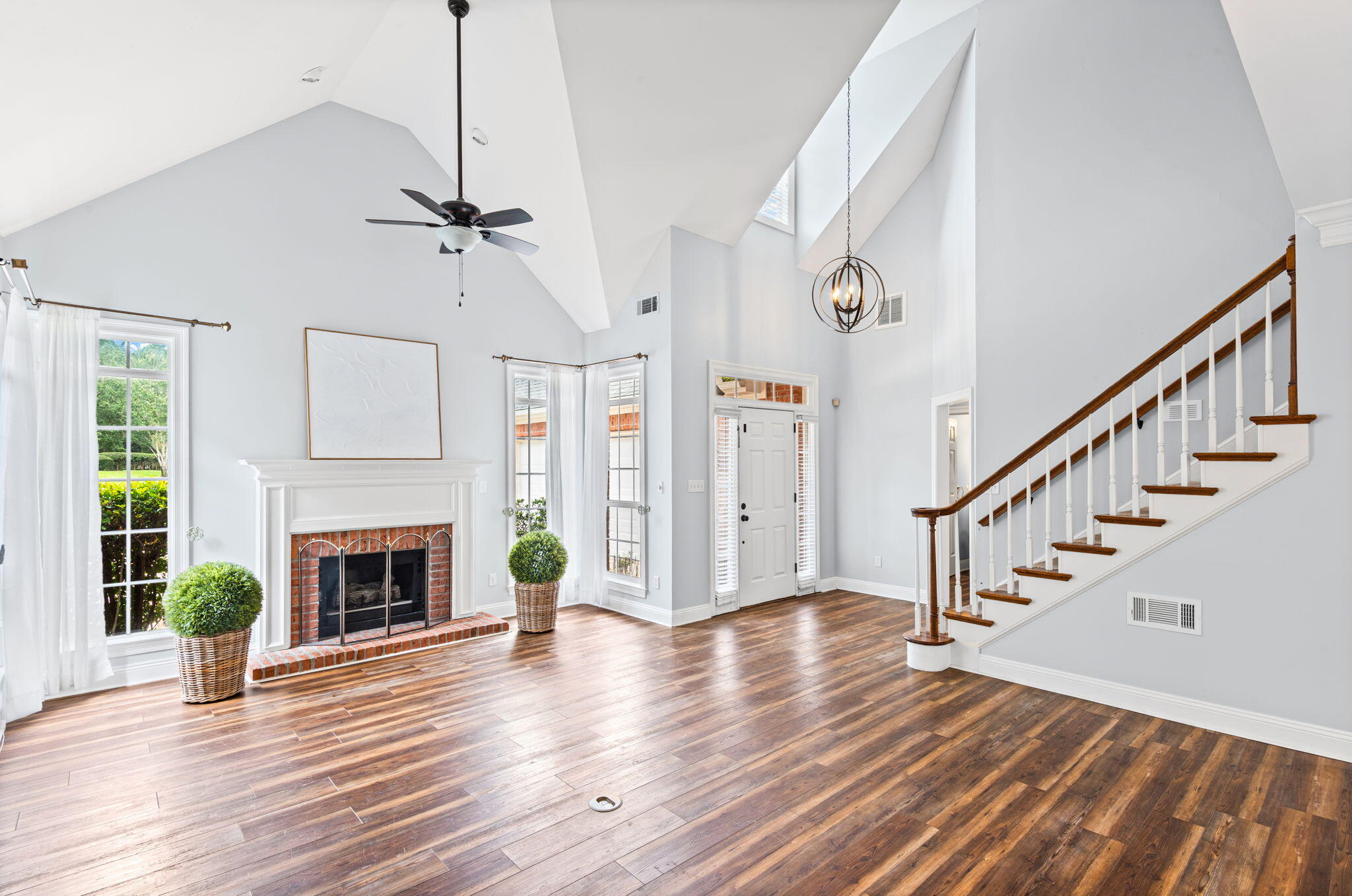 TURNBERRY PLACE - Residential