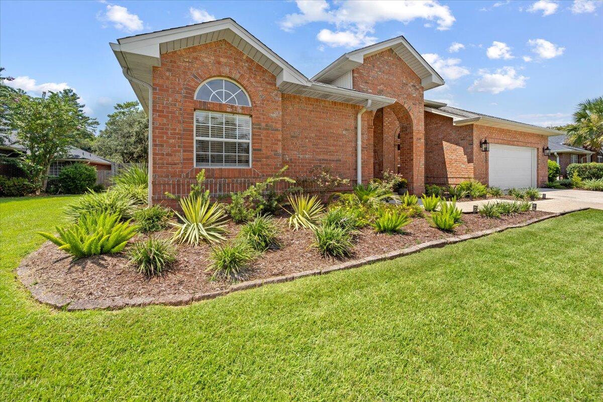 HARVELLS CROSSING - Residential
