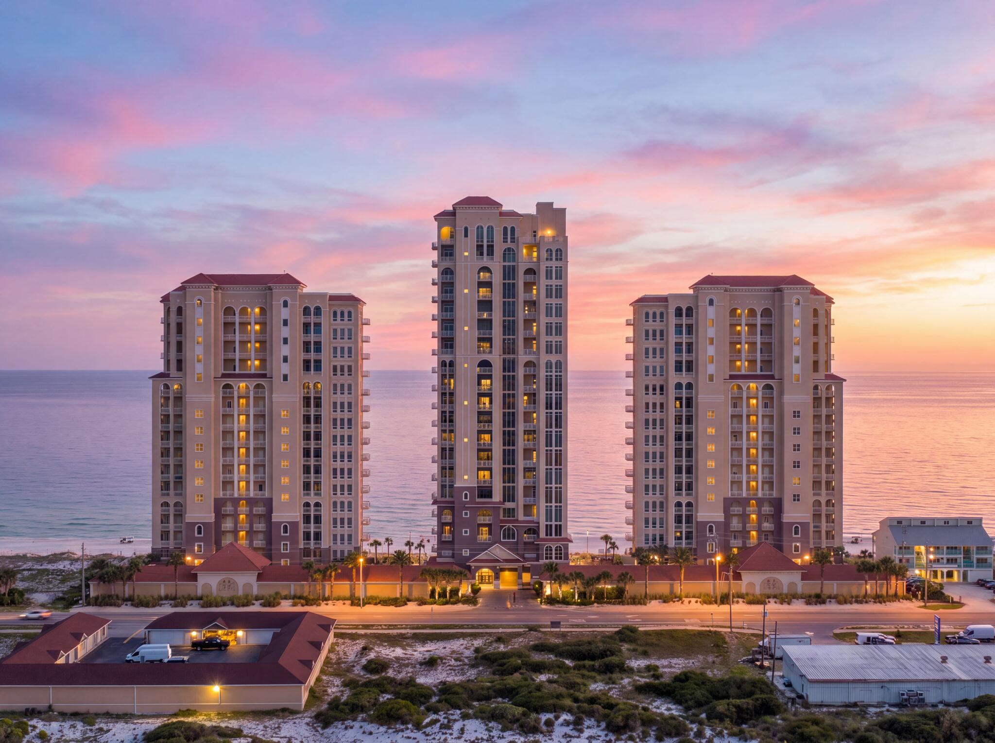 LA RIVA - Residential
