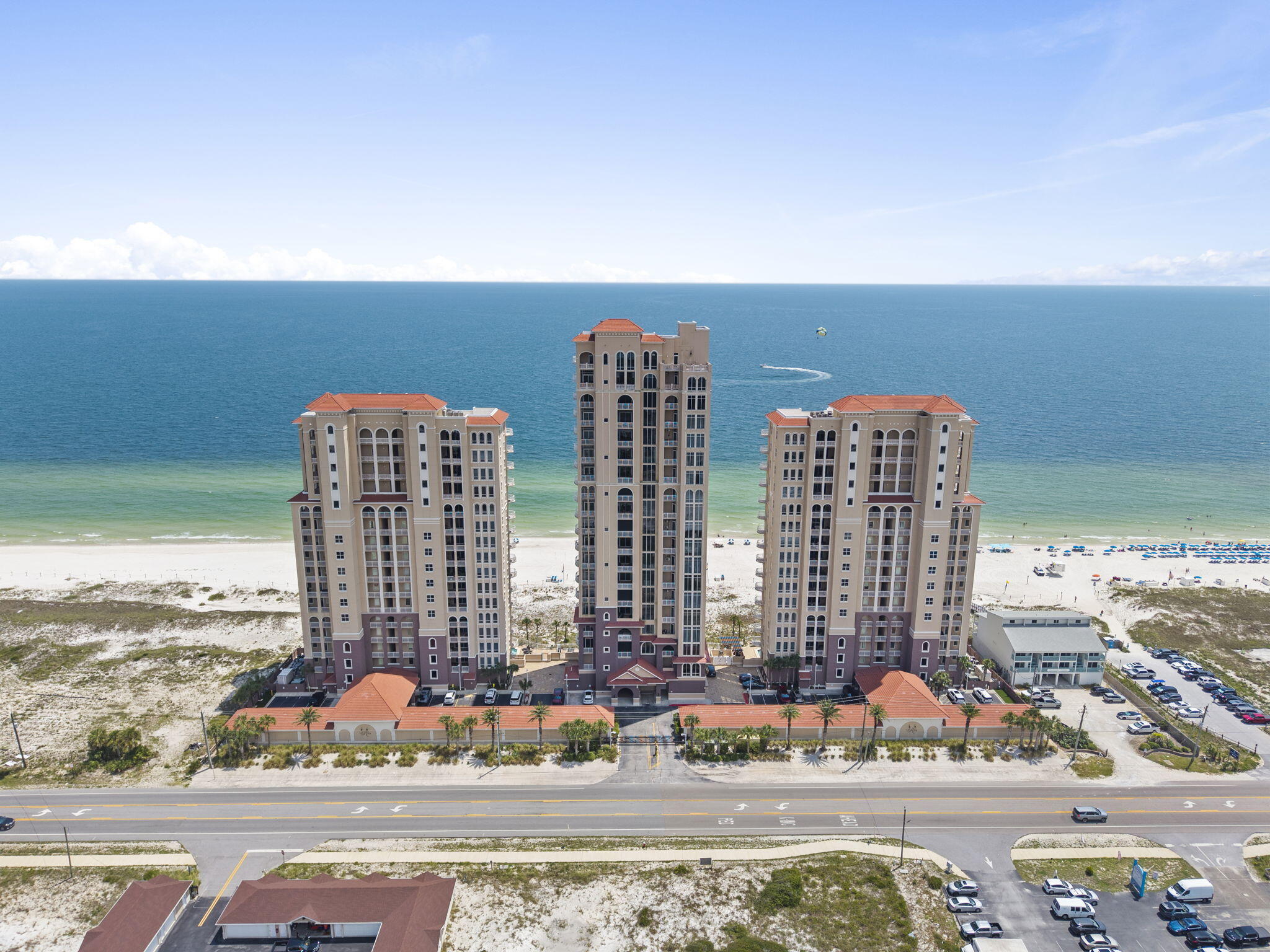 LA RIVA - Residential