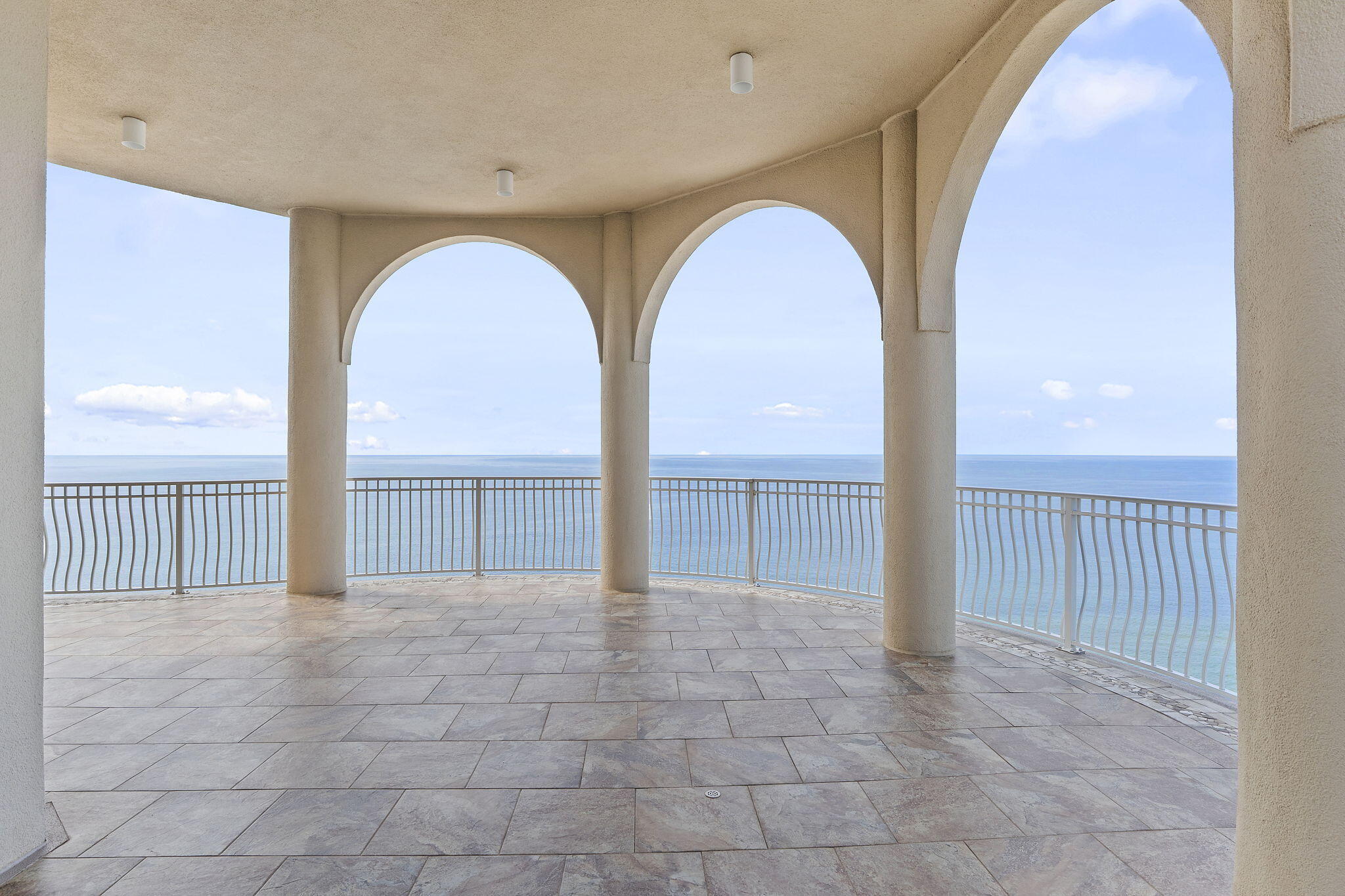 LA RIVA - Residential