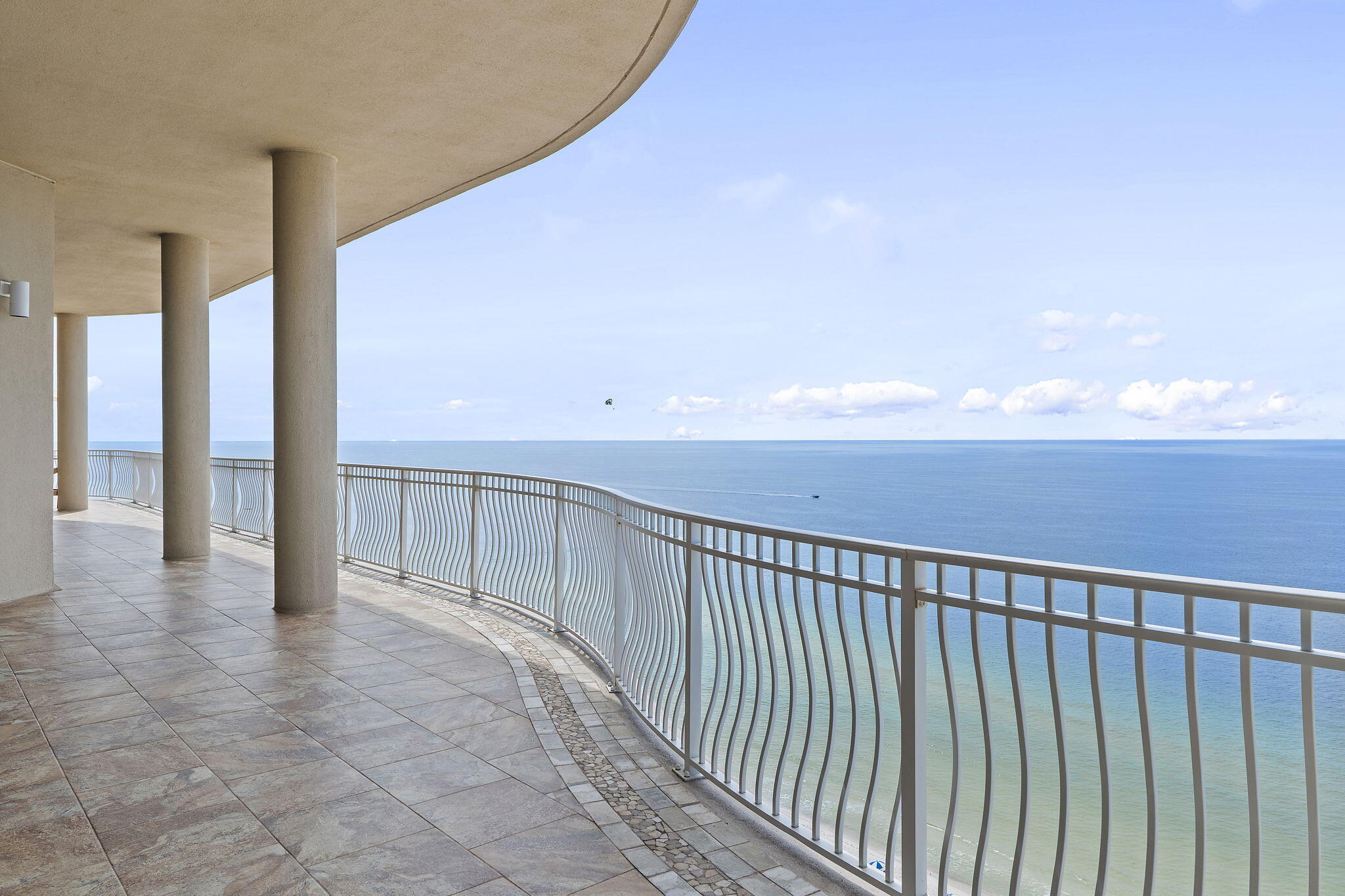 LA RIVA - Residential