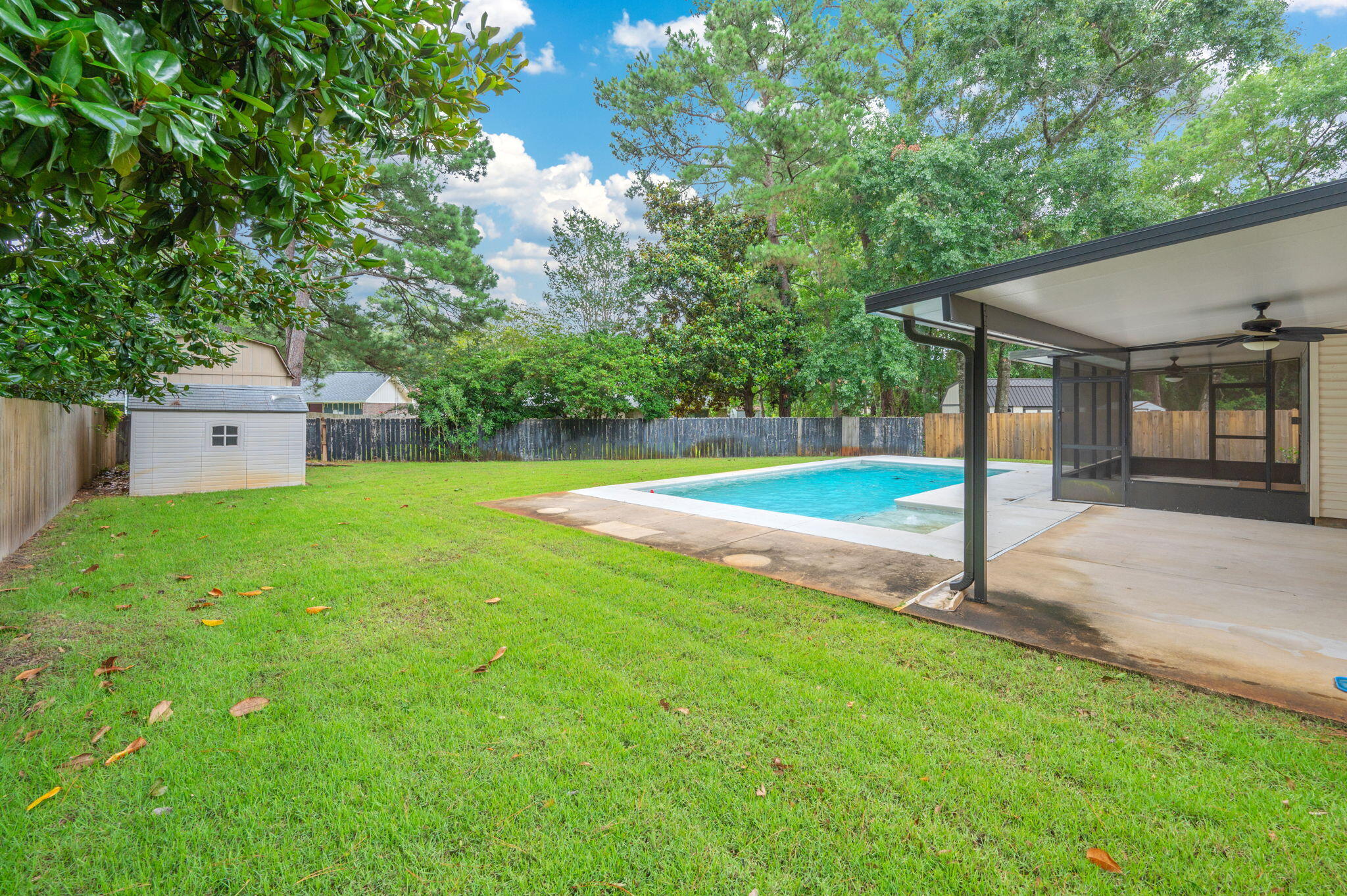PINEWOOD ESTATES 2 - Residential