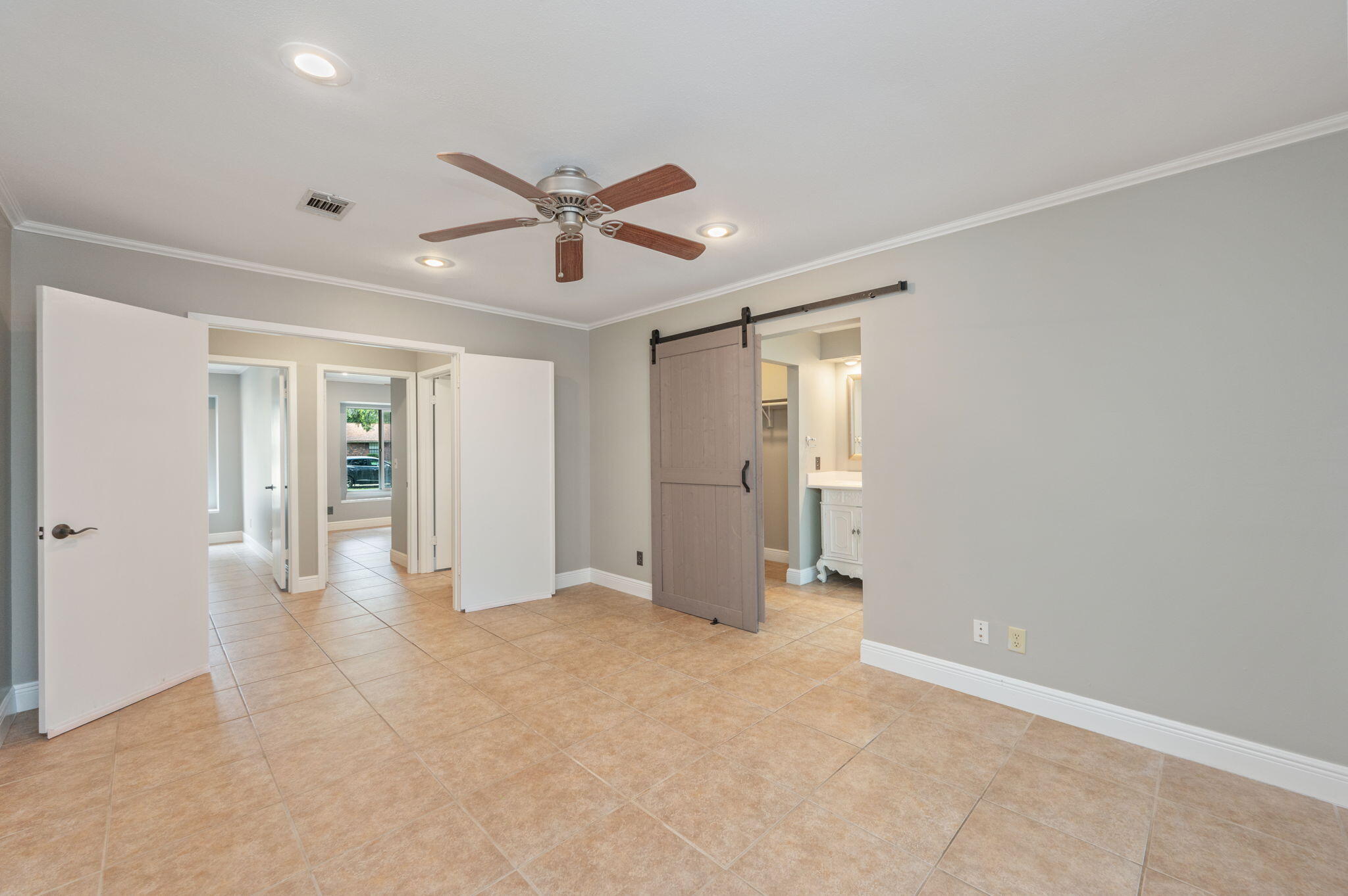 PINEWOOD ESTATES 2 - Residential