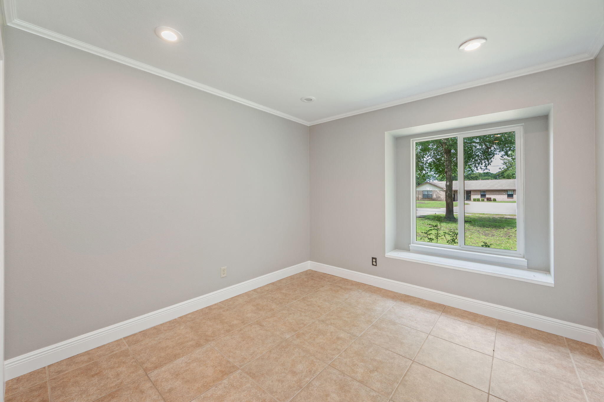 PINEWOOD ESTATES 2 - Residential