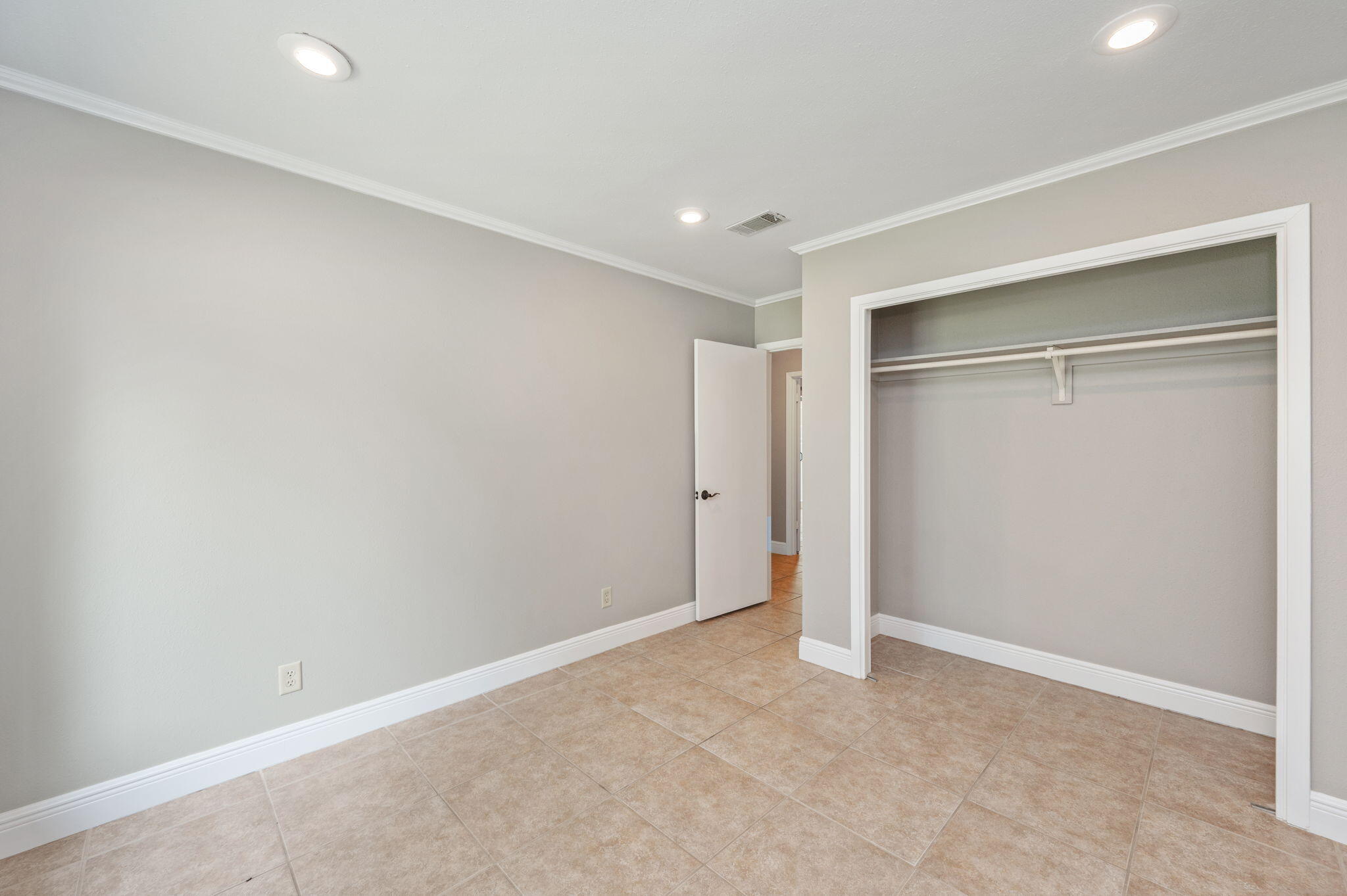 PINEWOOD ESTATES 2 - Residential
