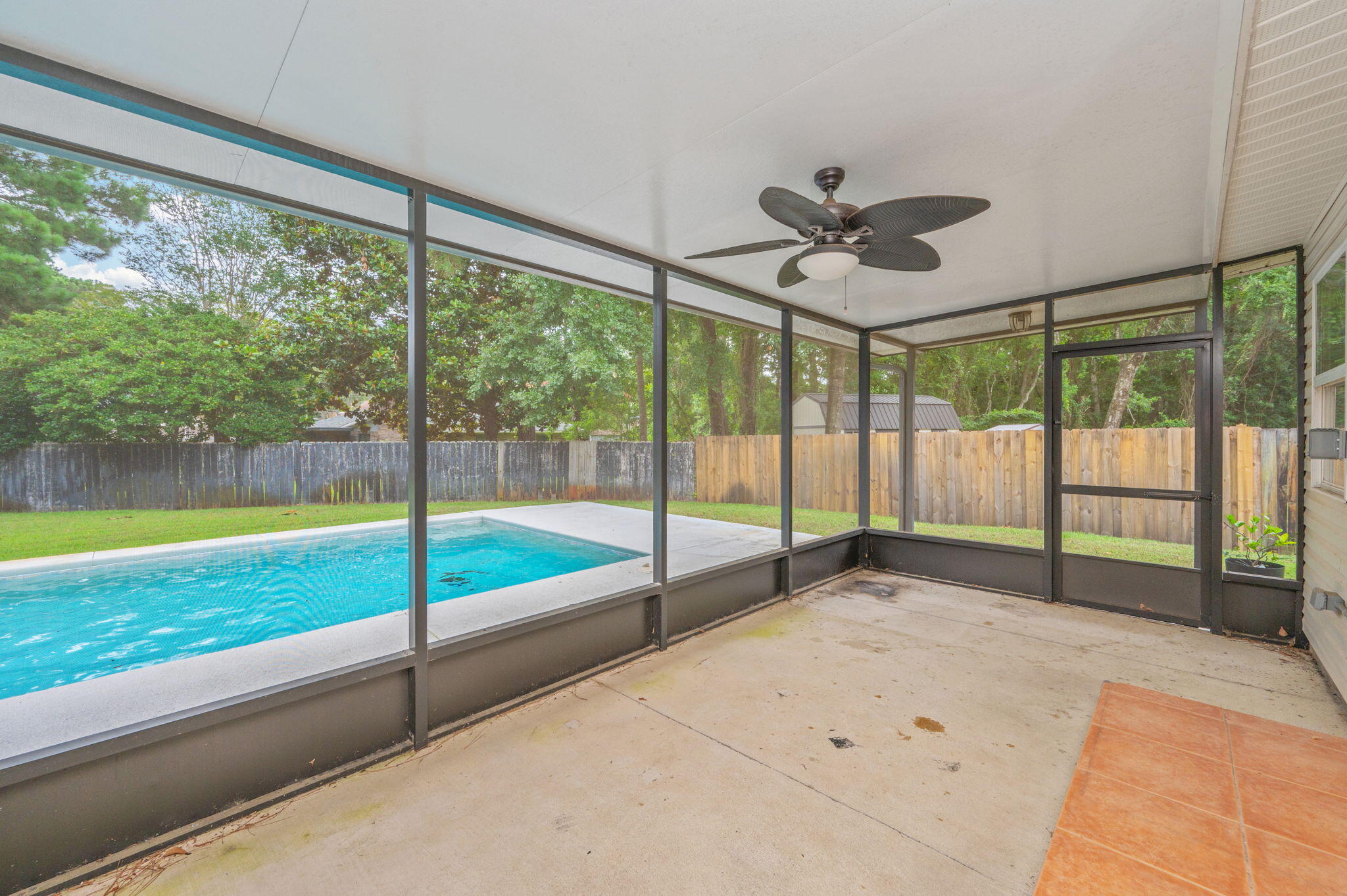 PINEWOOD ESTATES 2 - Residential
