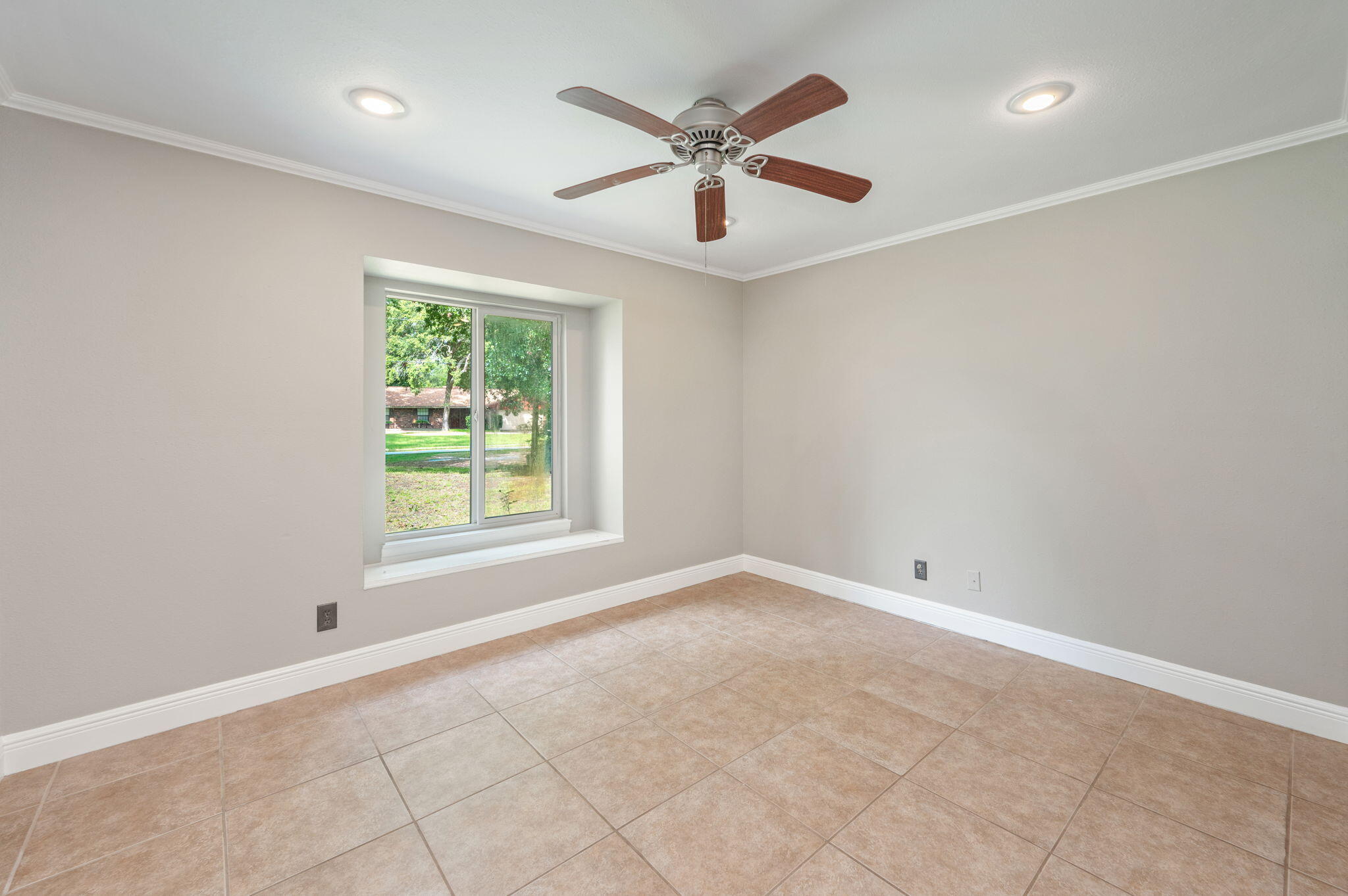 PINEWOOD ESTATES 2 - Residential