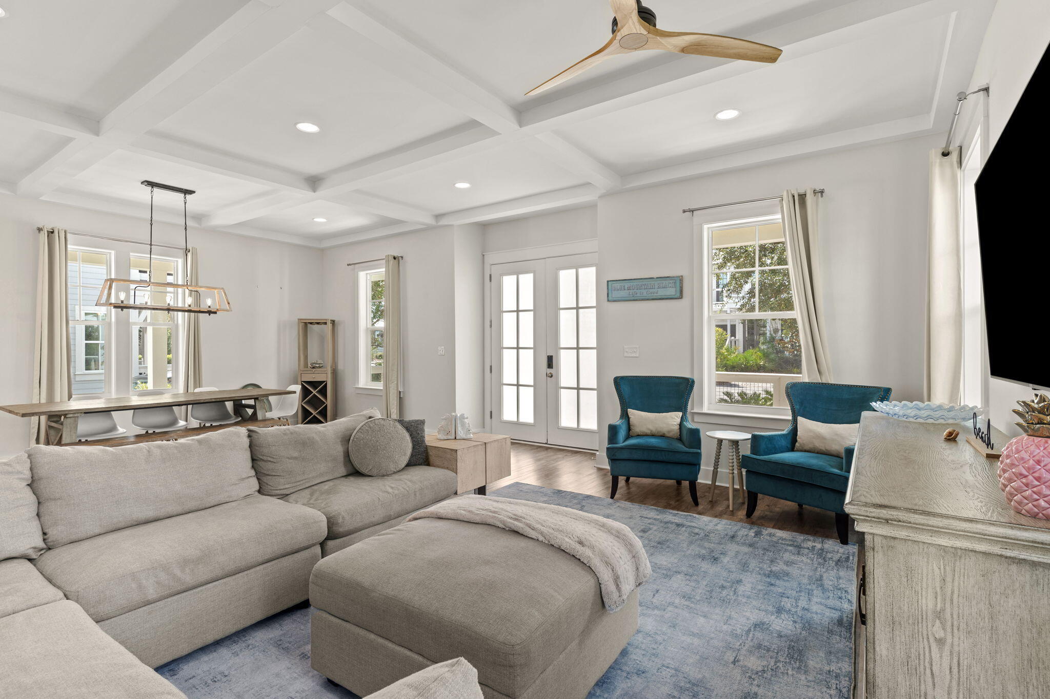 LAKESIDE AT BLUE MOUNTAIN BEACH - Residential