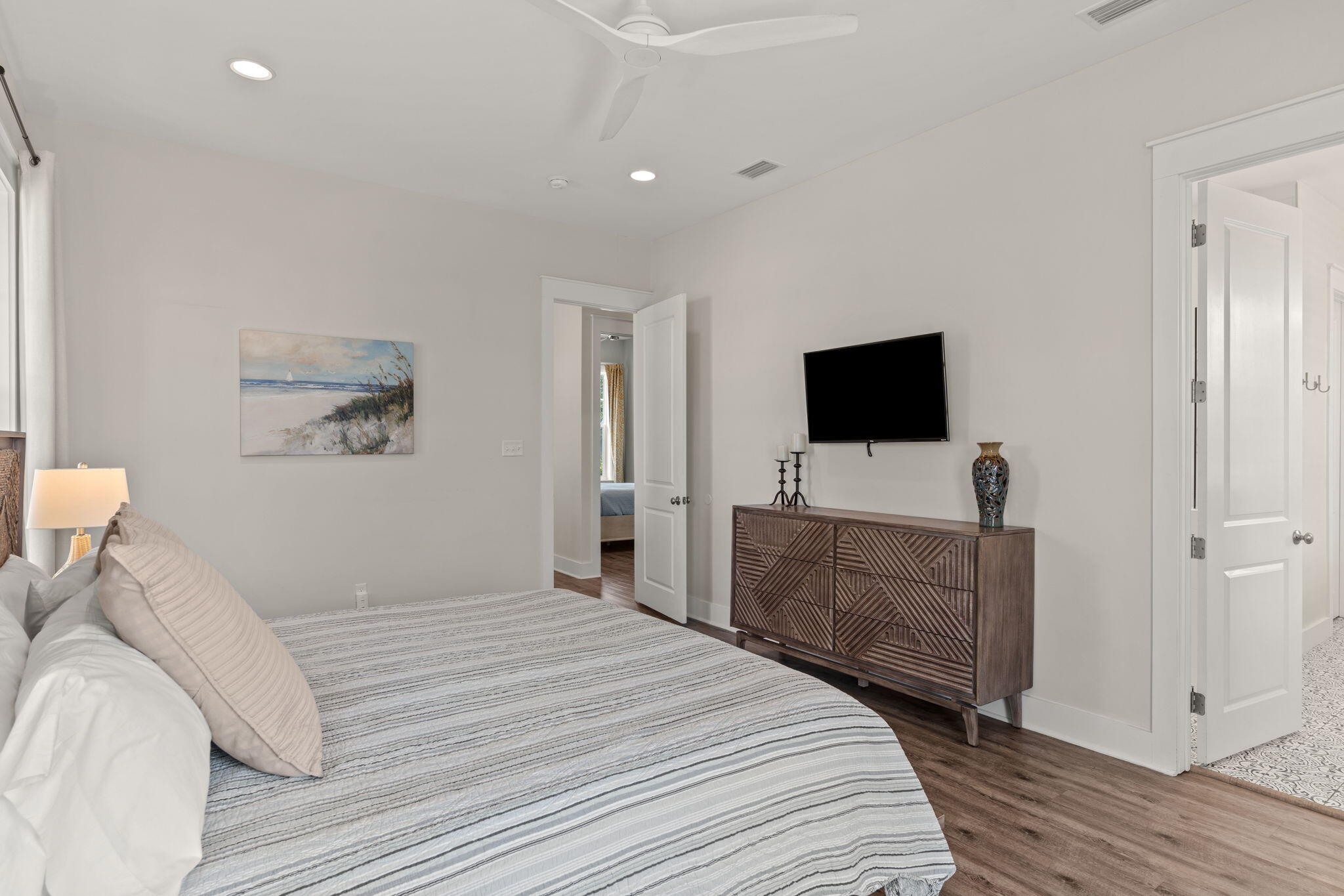LAKESIDE AT BLUE MOUNTAIN BEACH - Residential