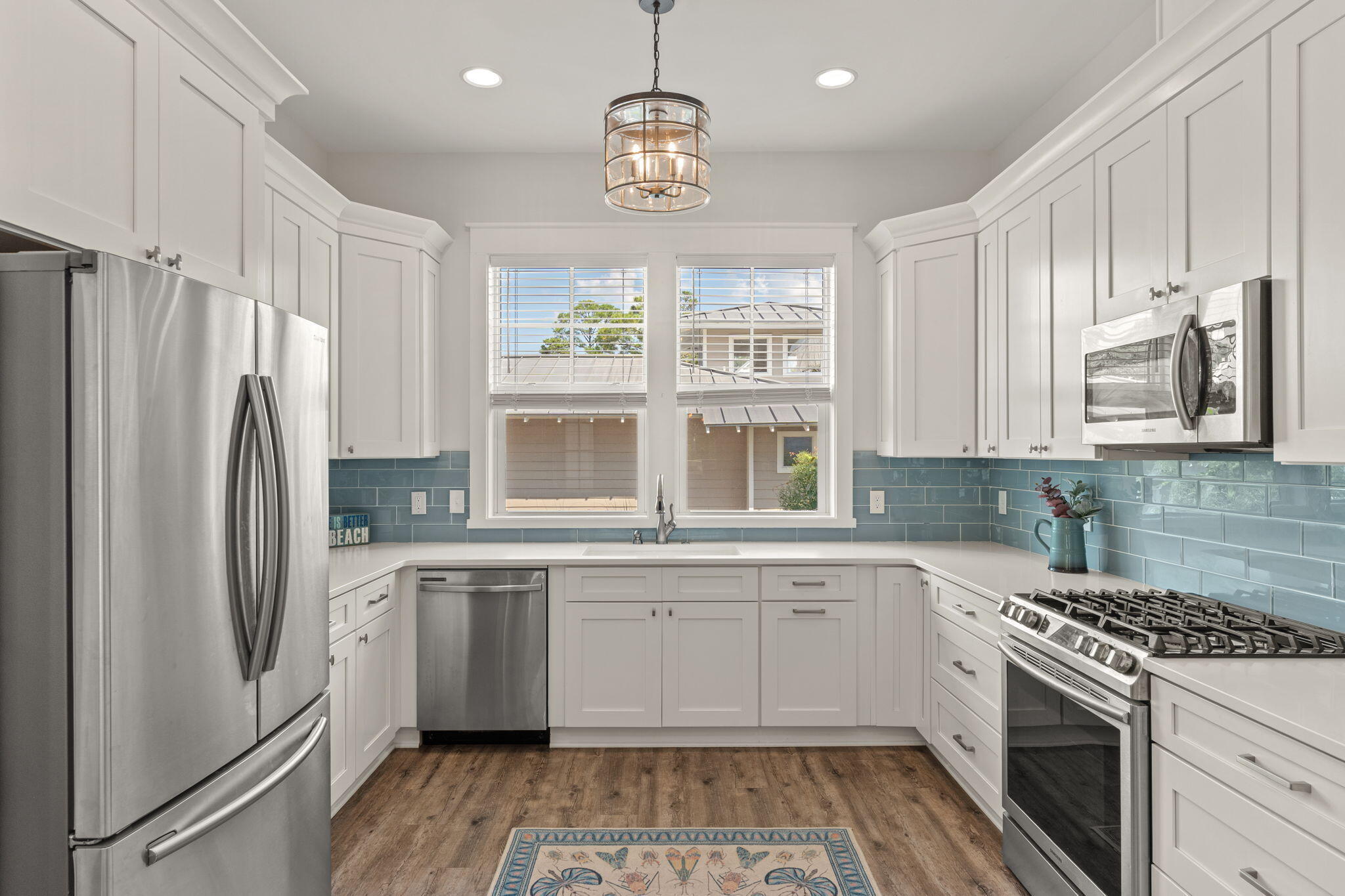 LAKESIDE AT BLUE MOUNTAIN BEACH - Residential