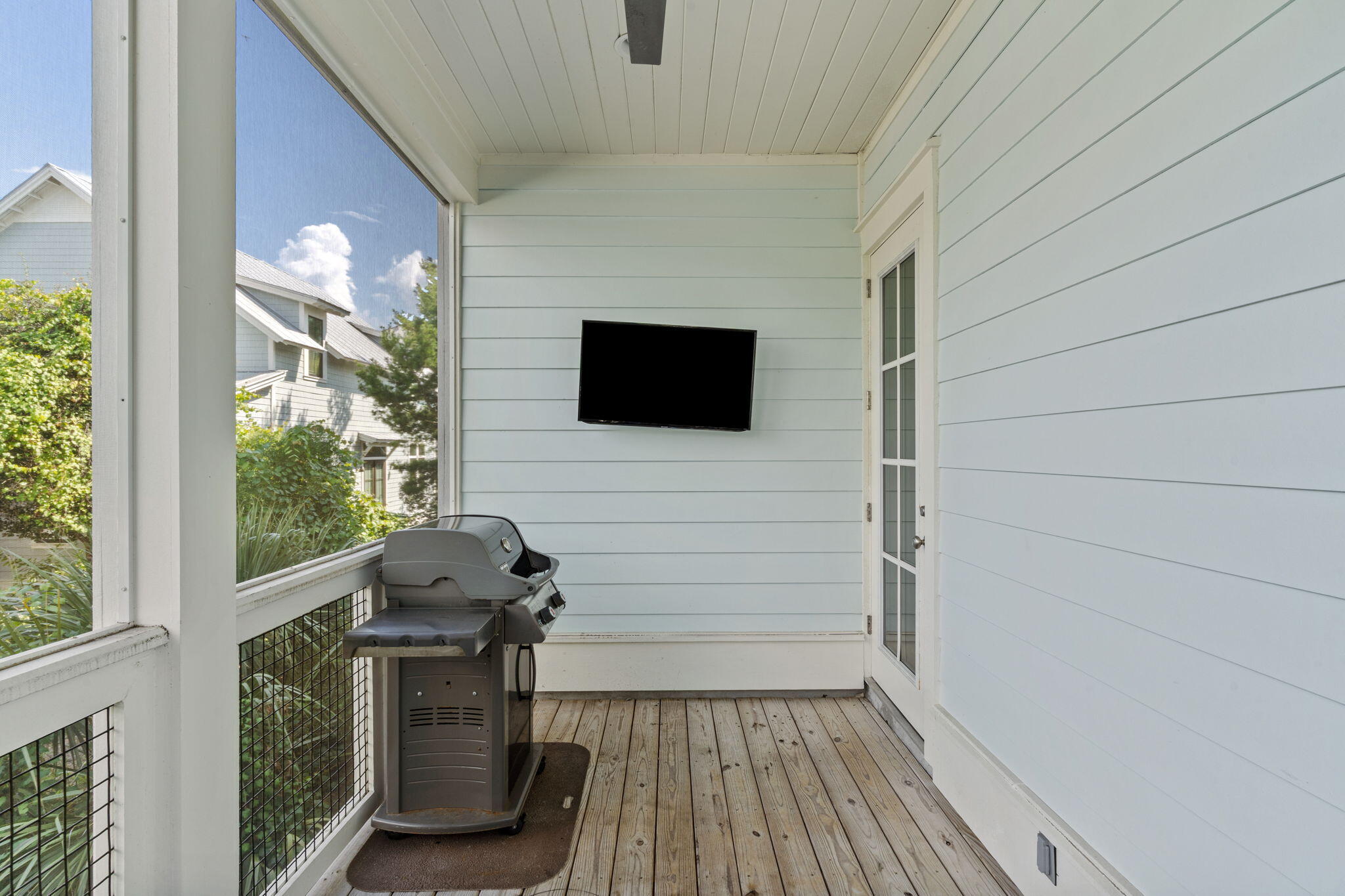 LAKESIDE AT BLUE MOUNTAIN BEACH - Residential