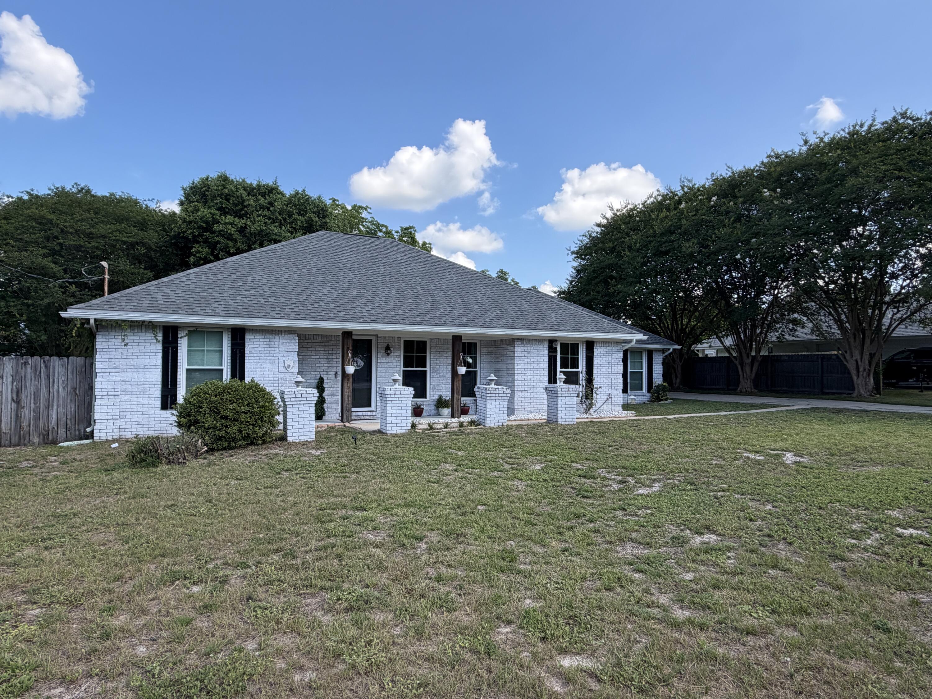 Emerald Beach; Plat 1, Lot 20 Blk A - Residential Lease