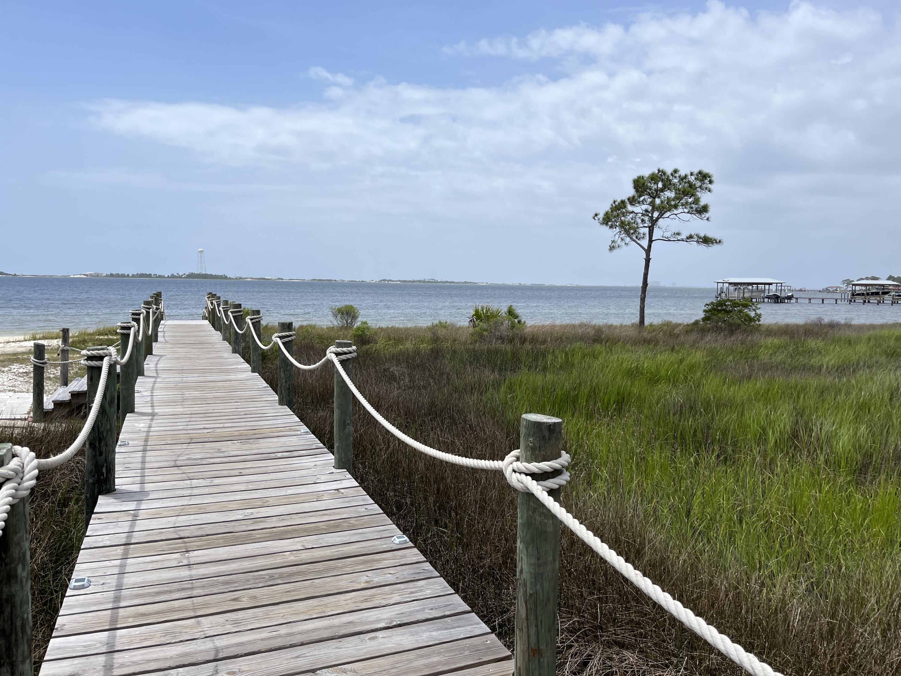 Emerald Beach; Plat 1, Lot 20 Blk A - Residential Lease