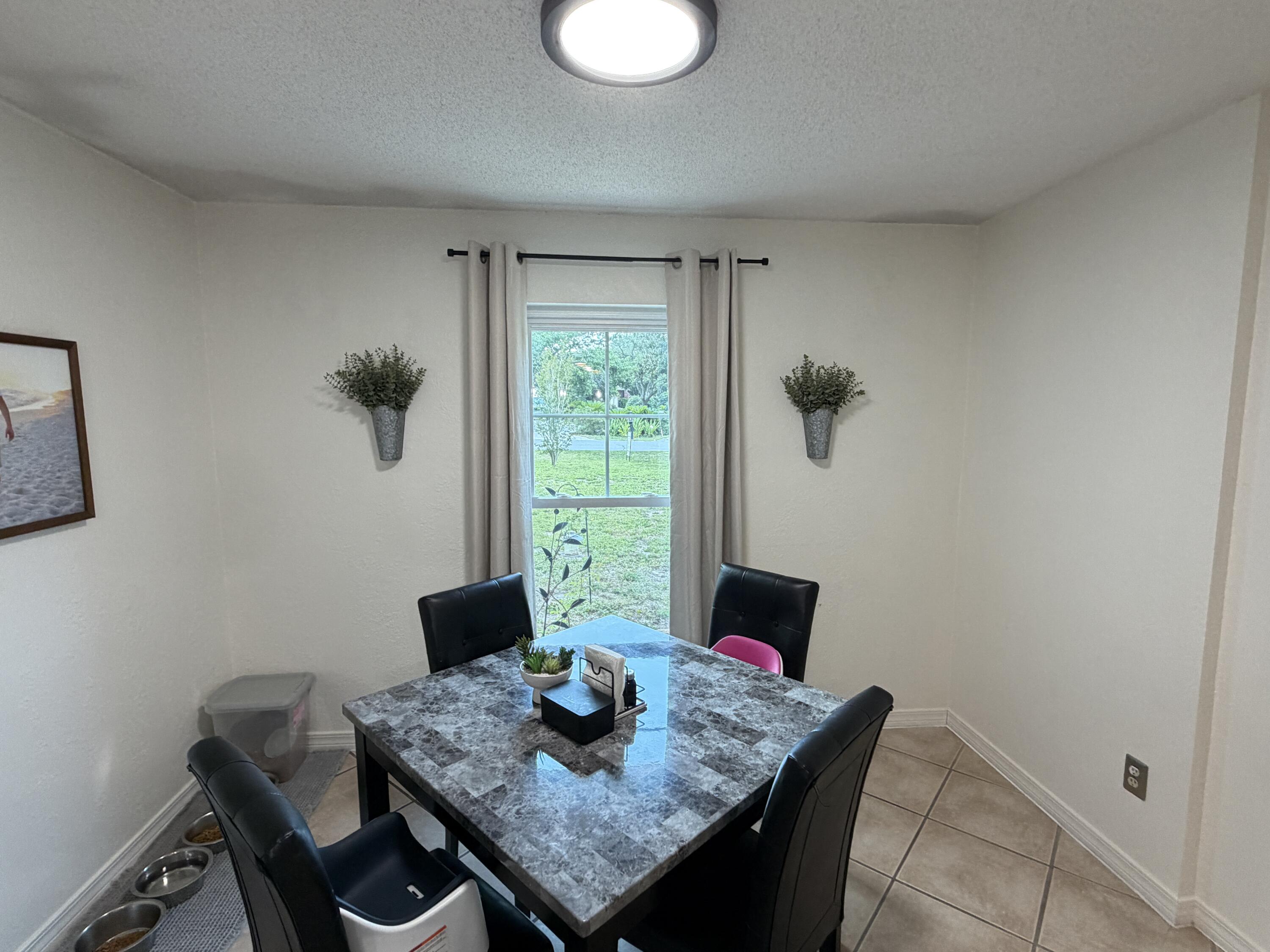 Emerald Beach; Plat 1, Lot 20 Blk A - Residential Lease