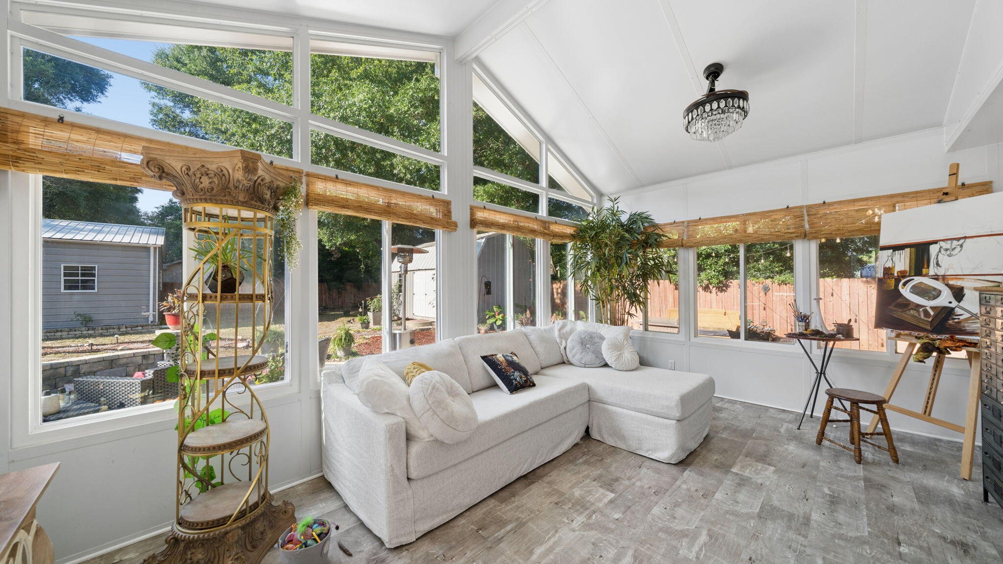MORRIS ADDN TO CRESTVIEW - Residential
