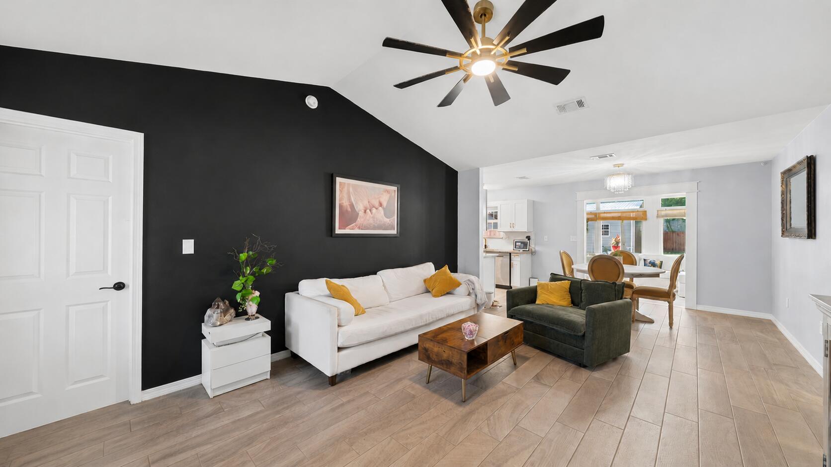 MORRIS ADDN TO CRESTVIEW - Residential