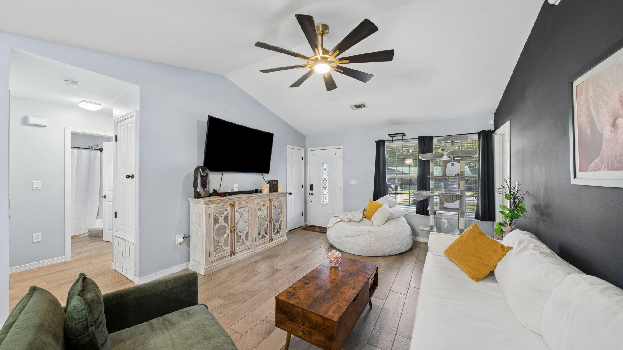 MORRIS ADDN TO CRESTVIEW - Residential