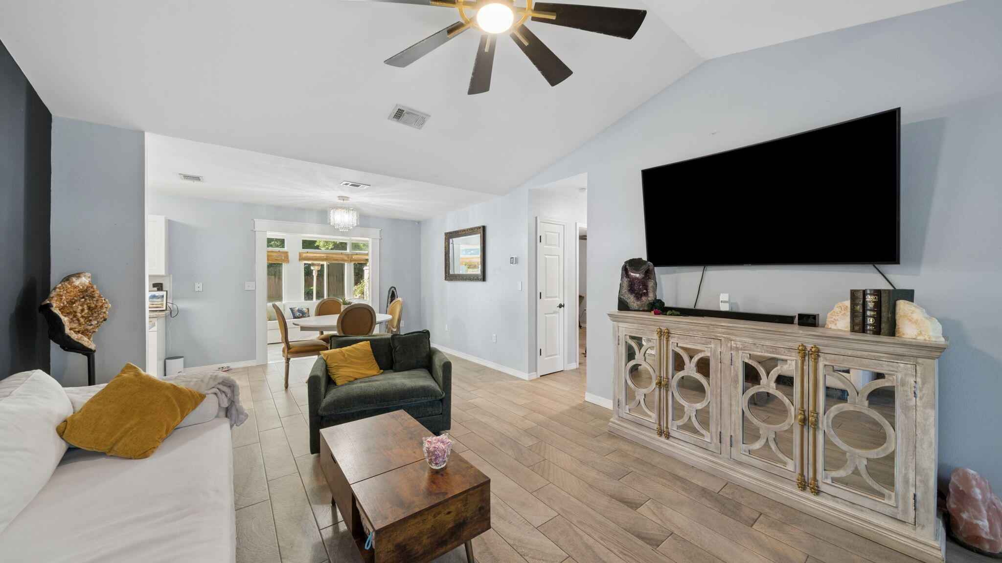 MORRIS ADDN TO CRESTVIEW - Residential