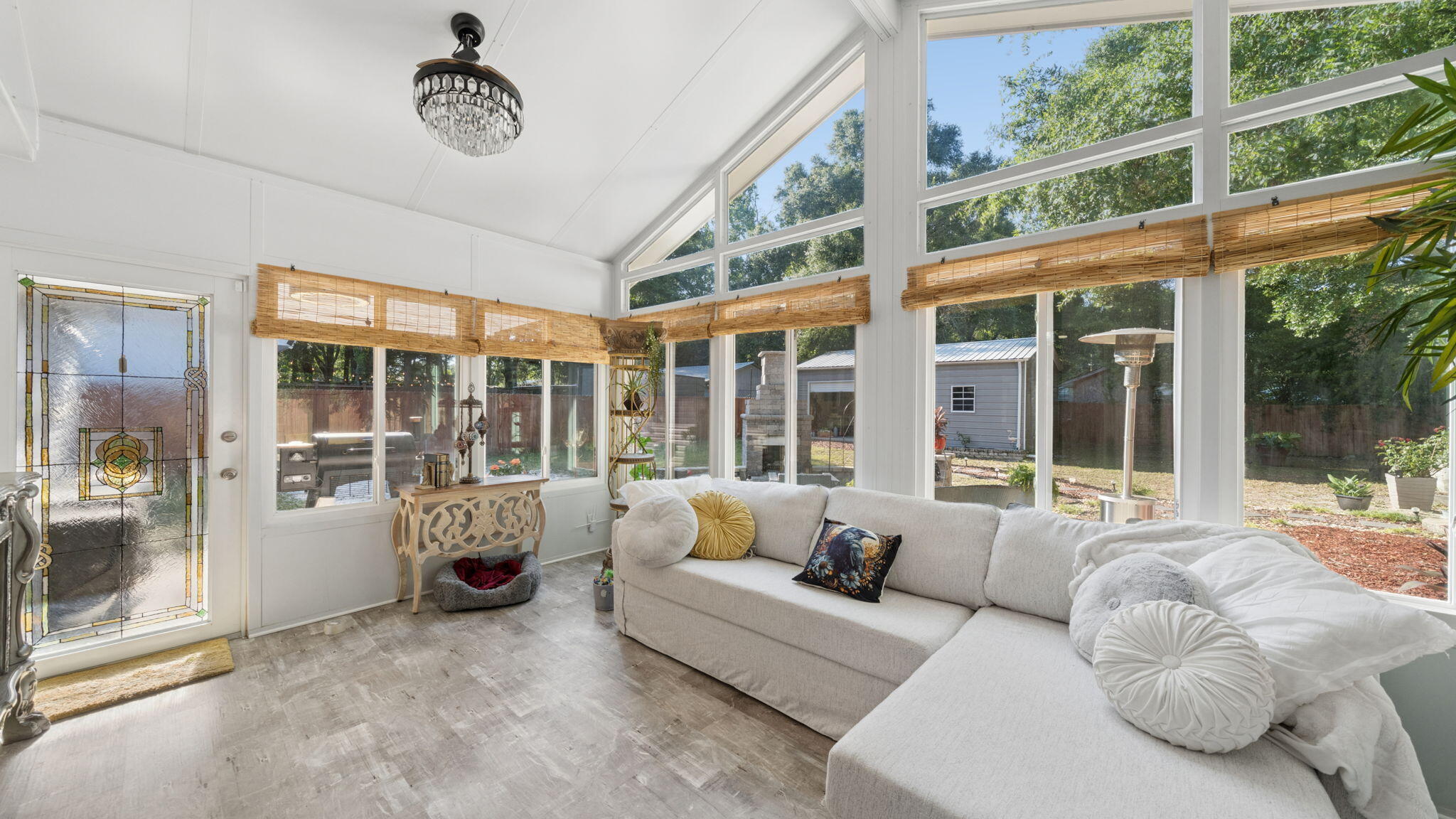 MORRIS ADDN TO CRESTVIEW - Residential