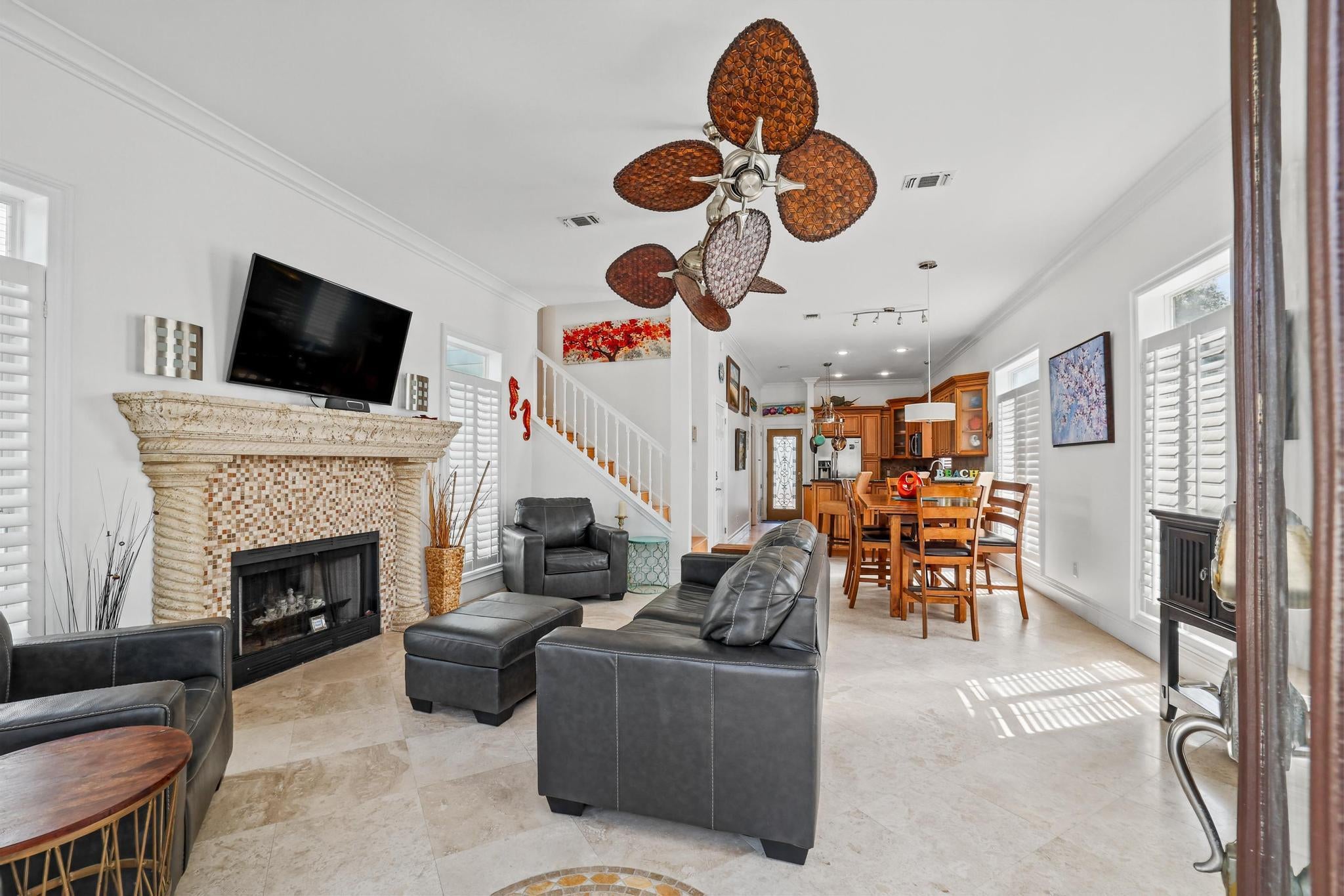 CRYSTAL BEACH - Residential