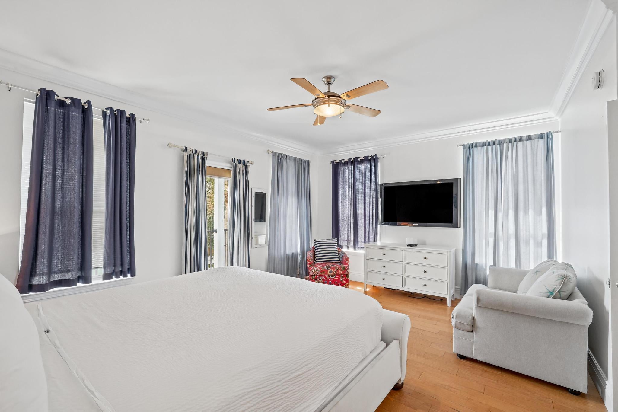 CRYSTAL BEACH - Residential