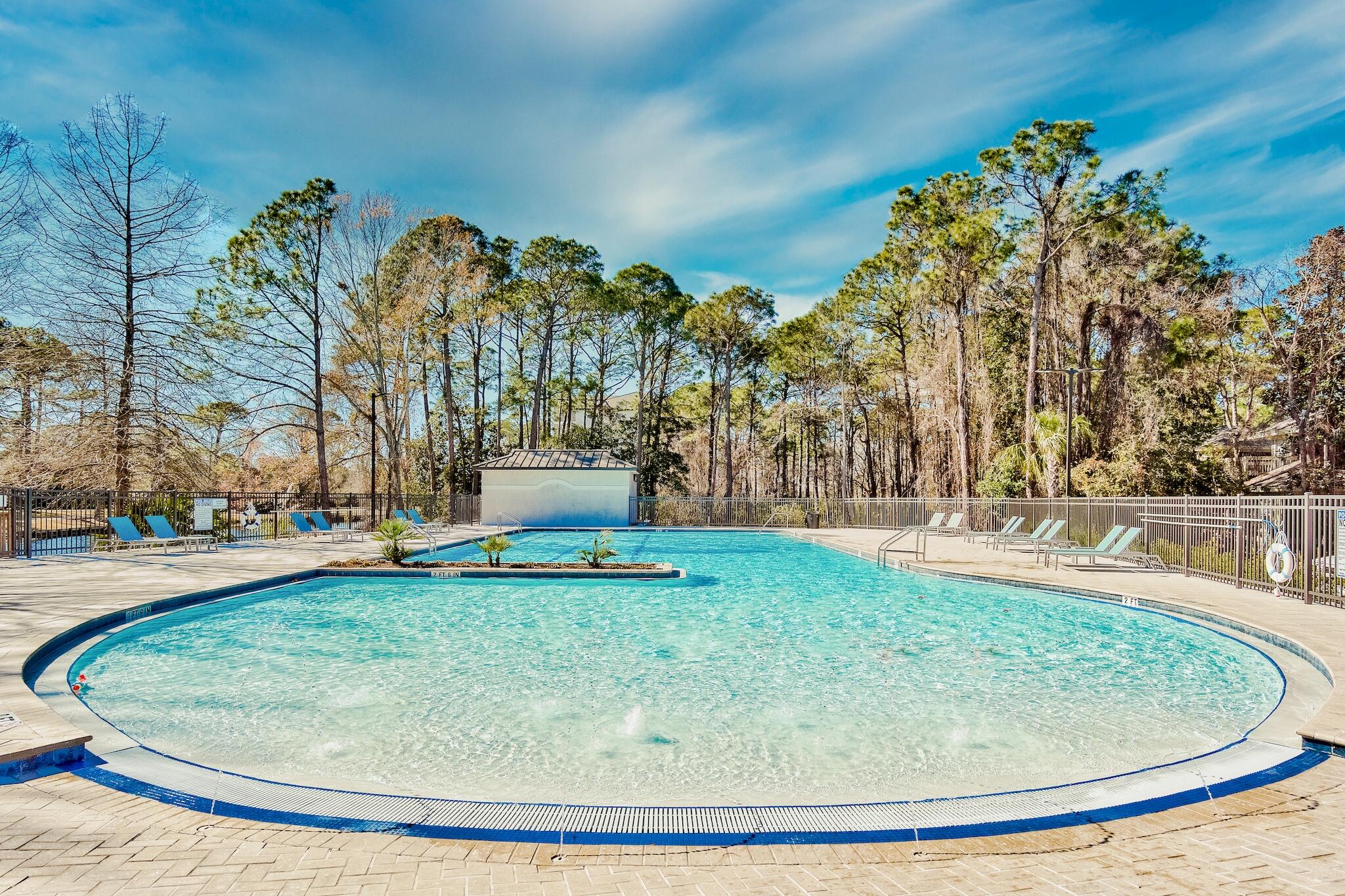 SANDPIPER VILLAGE - Residential