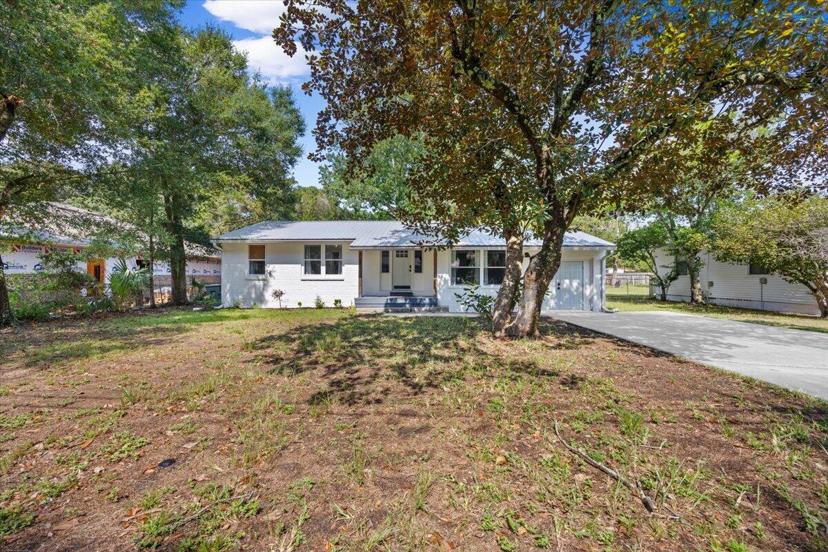GARNIERS BEACH - Residential