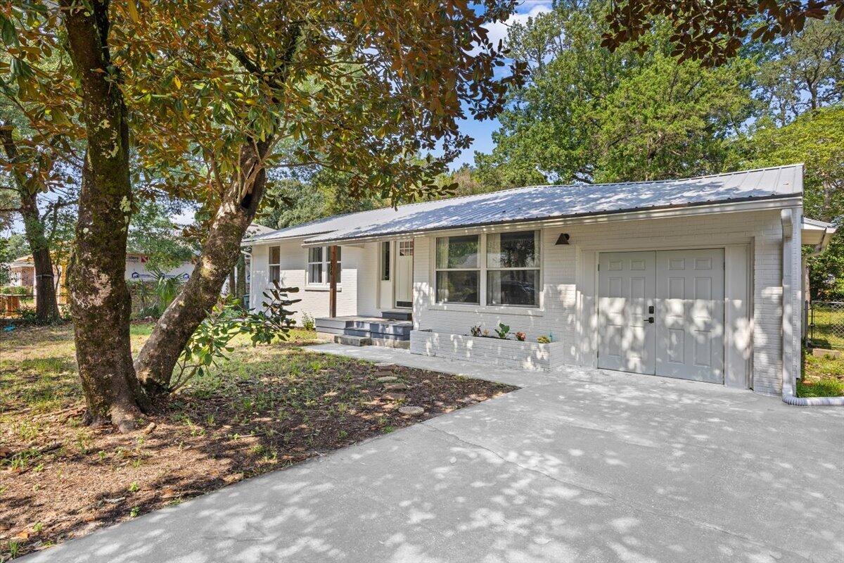 GARNIERS BEACH - Residential