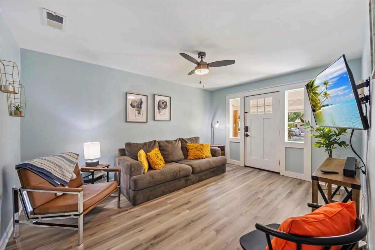 GARNIERS BEACH - Residential