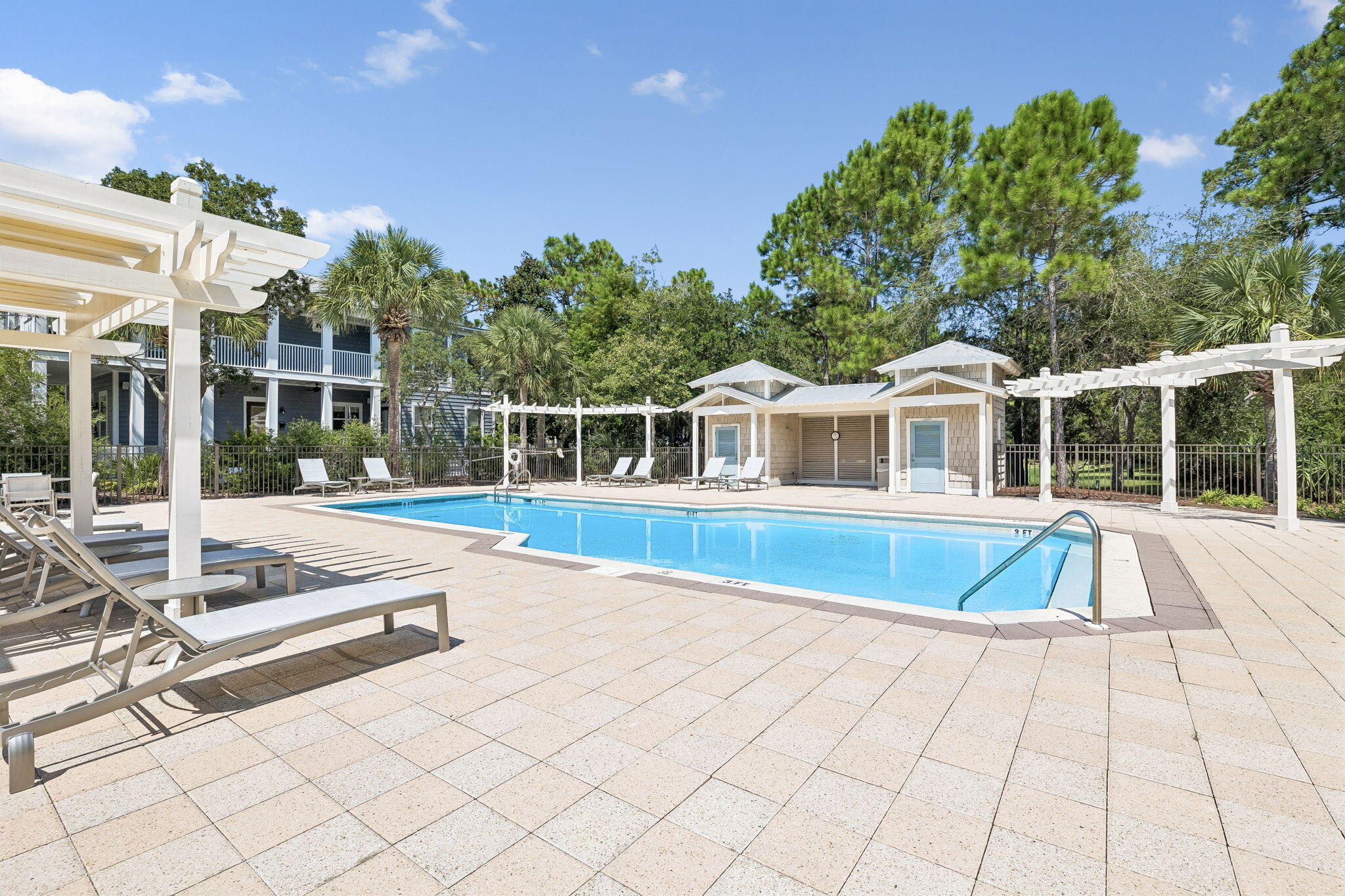 GROVE BY THE SEA - Residential