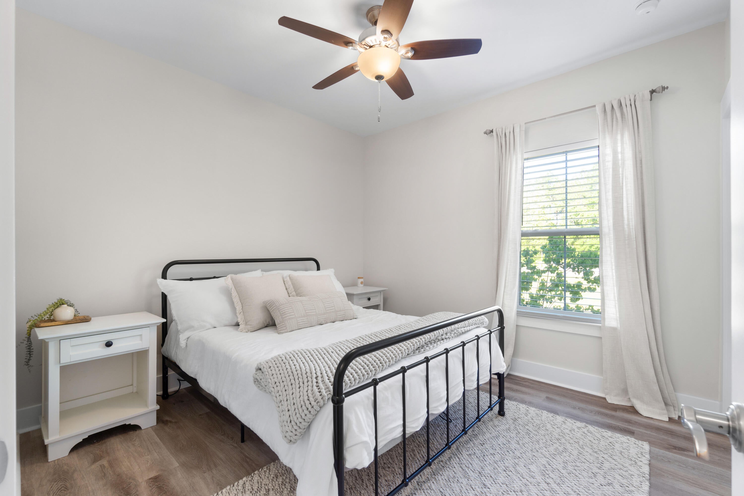 BLUEWATER COMMON - Residential Lease